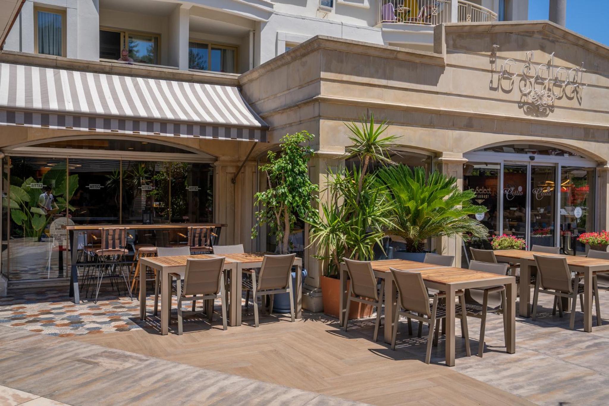 Grand Cettia Hotel - Image 21