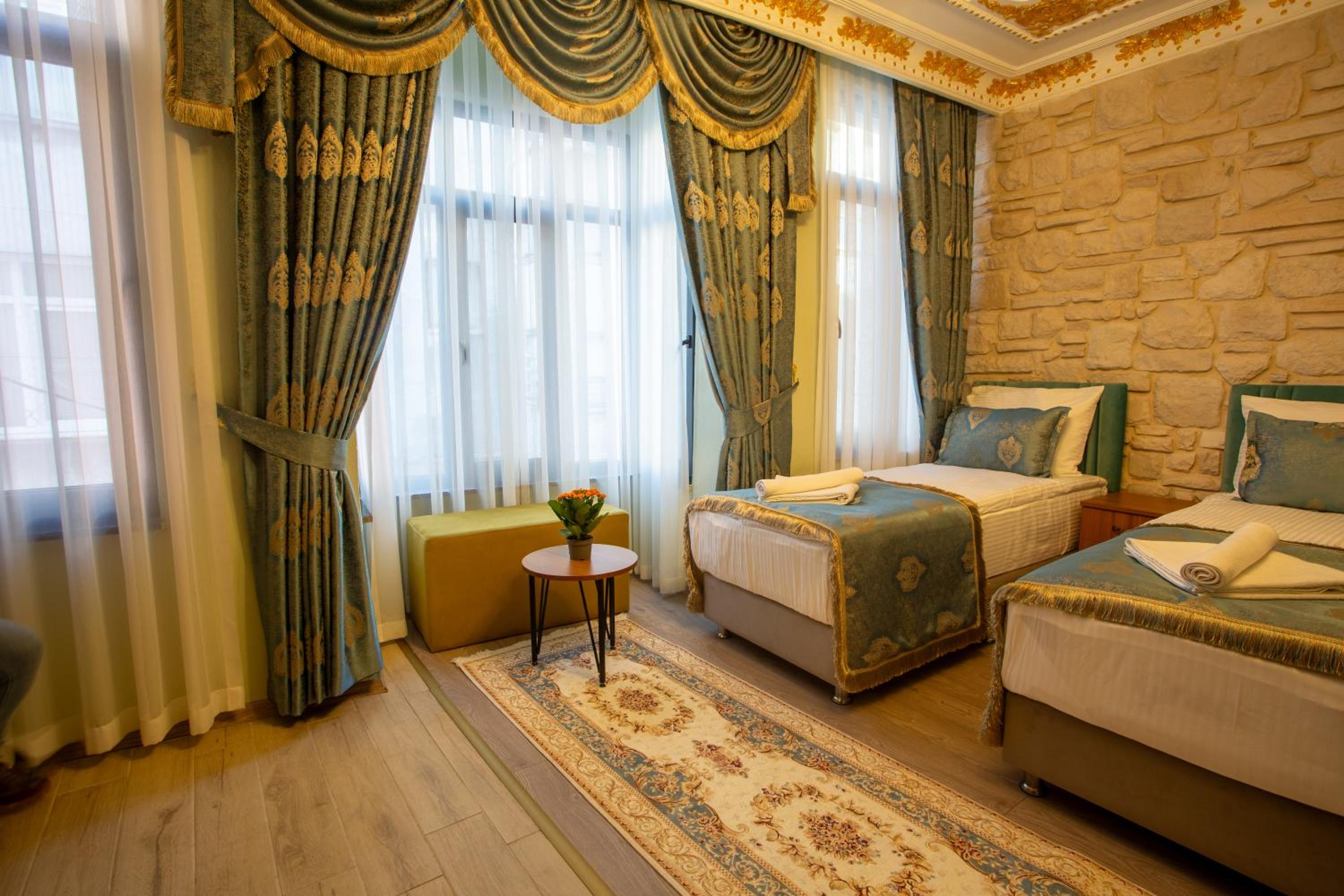 Sayina Hotel - Image 14