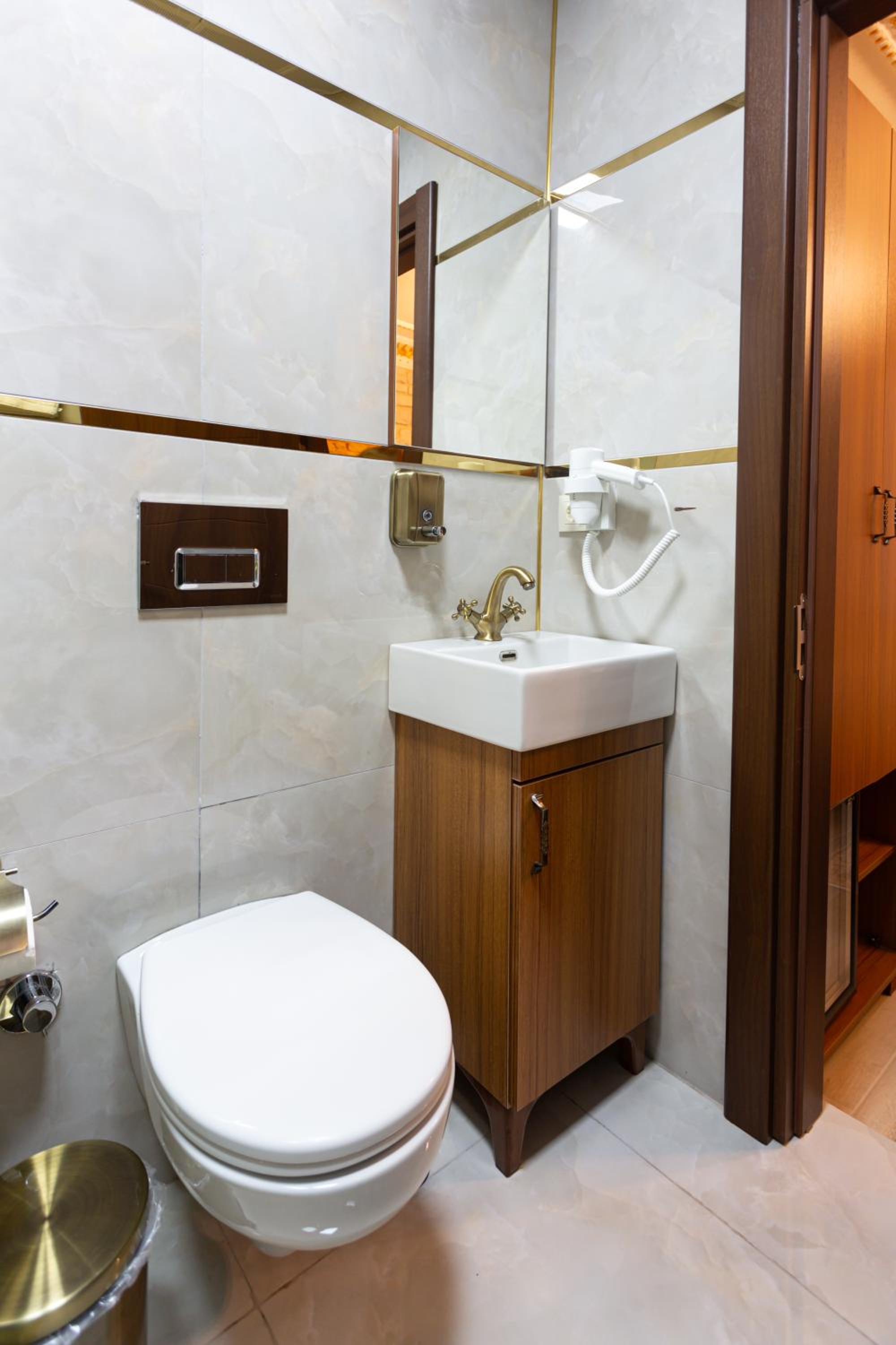 Sayina Hotel - Image 64