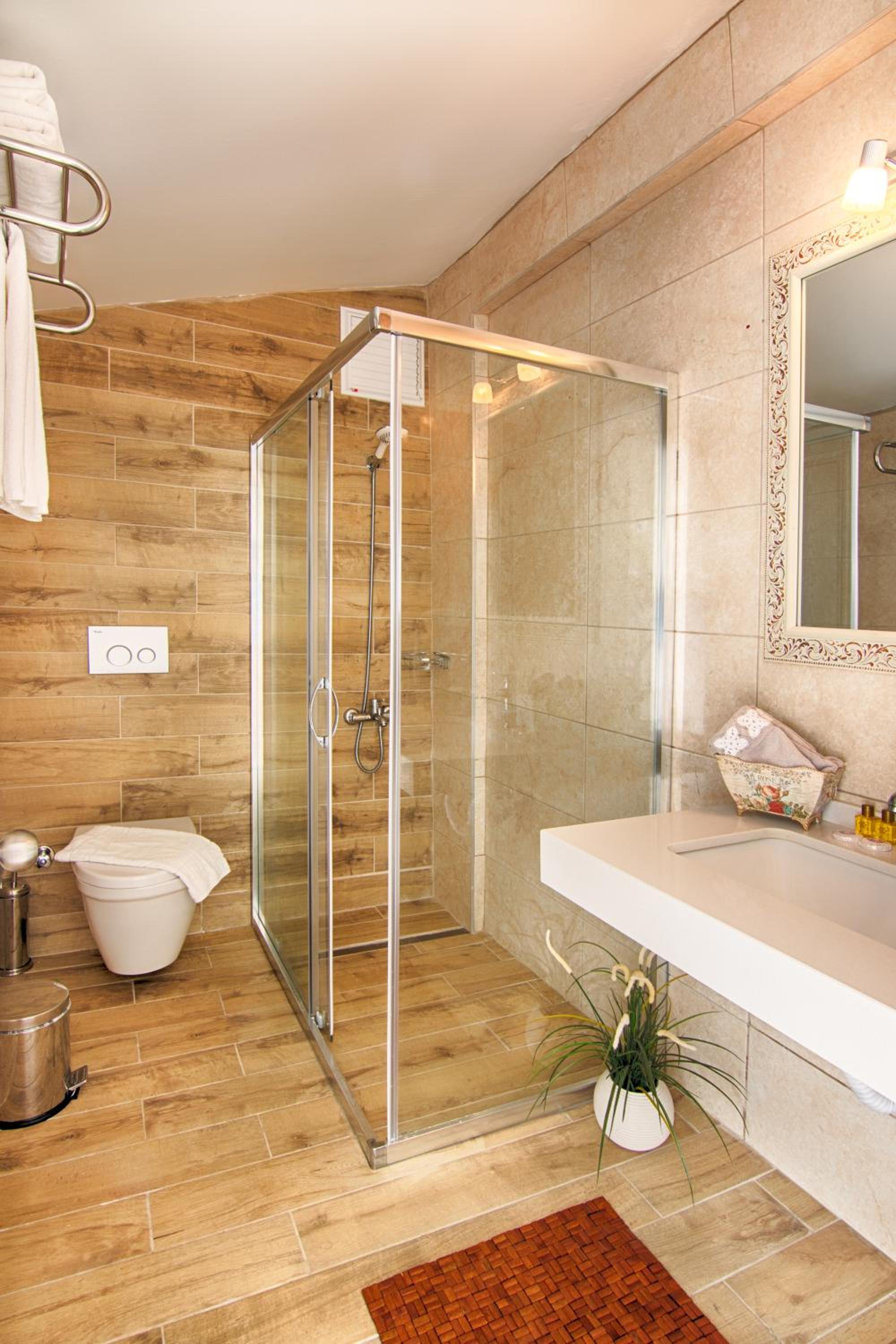 Romance Beach Hotel - Image 59
