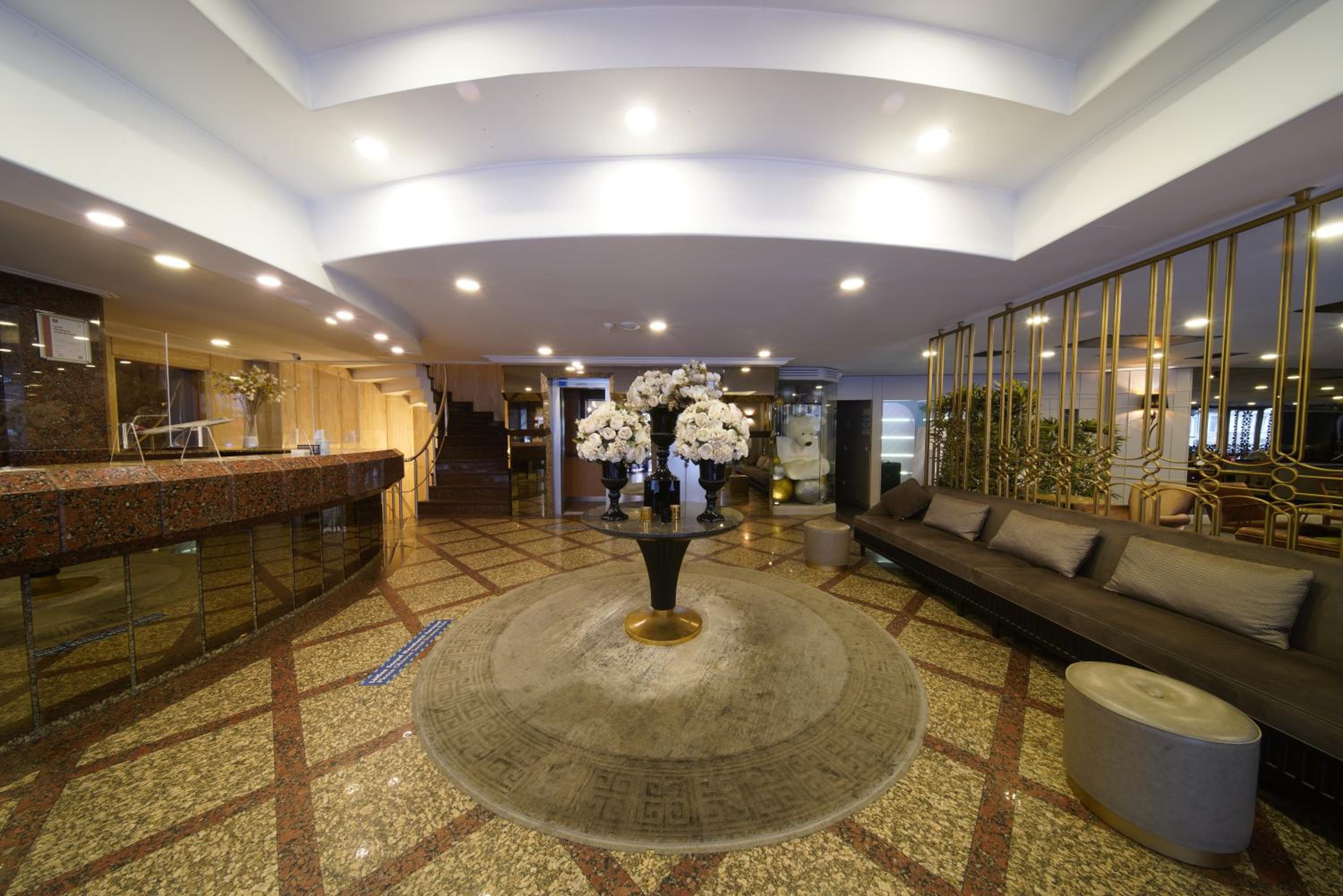 All Seasons Hotel - Image 60