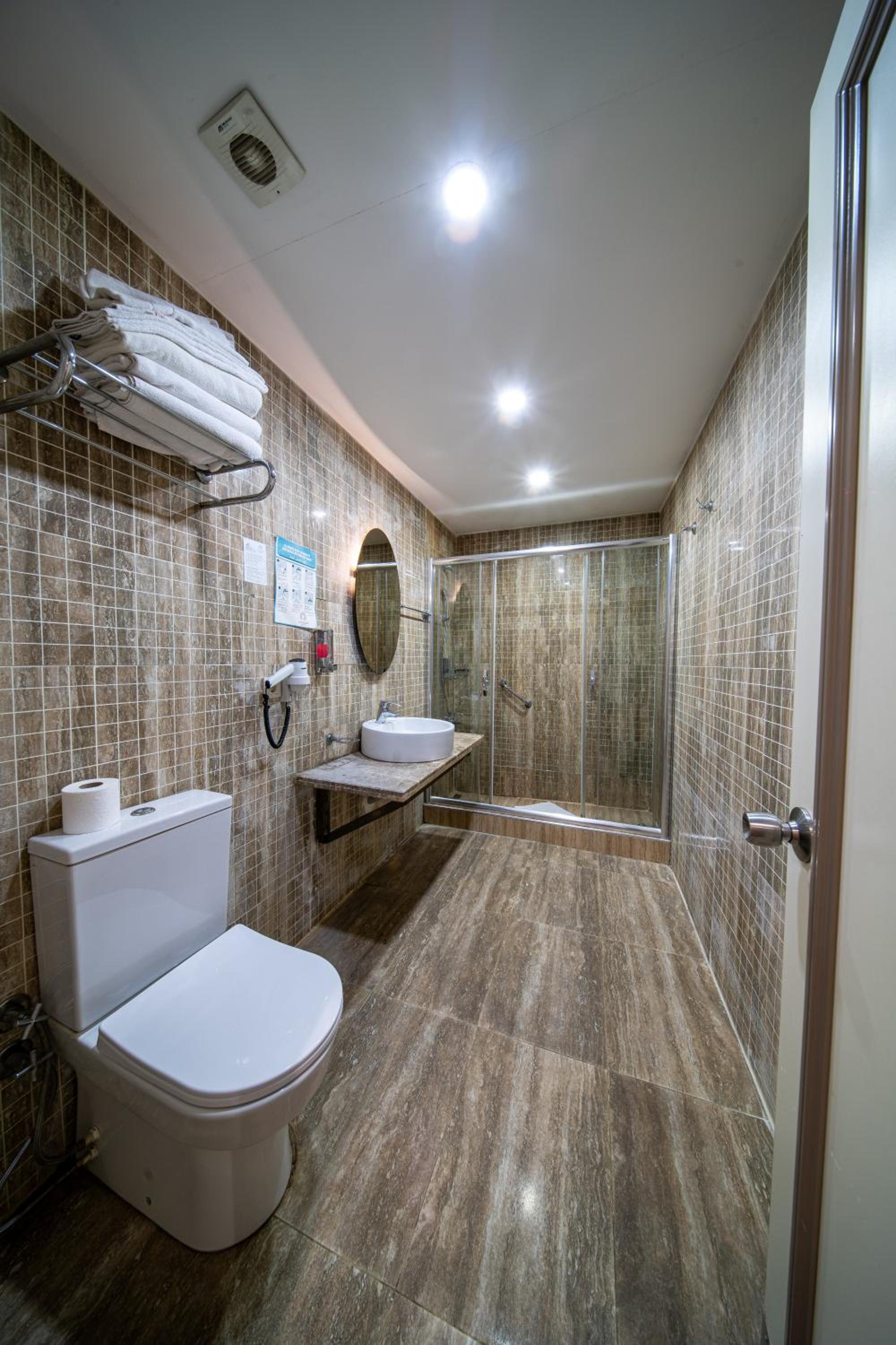 All Seasons Hotel - Image 119