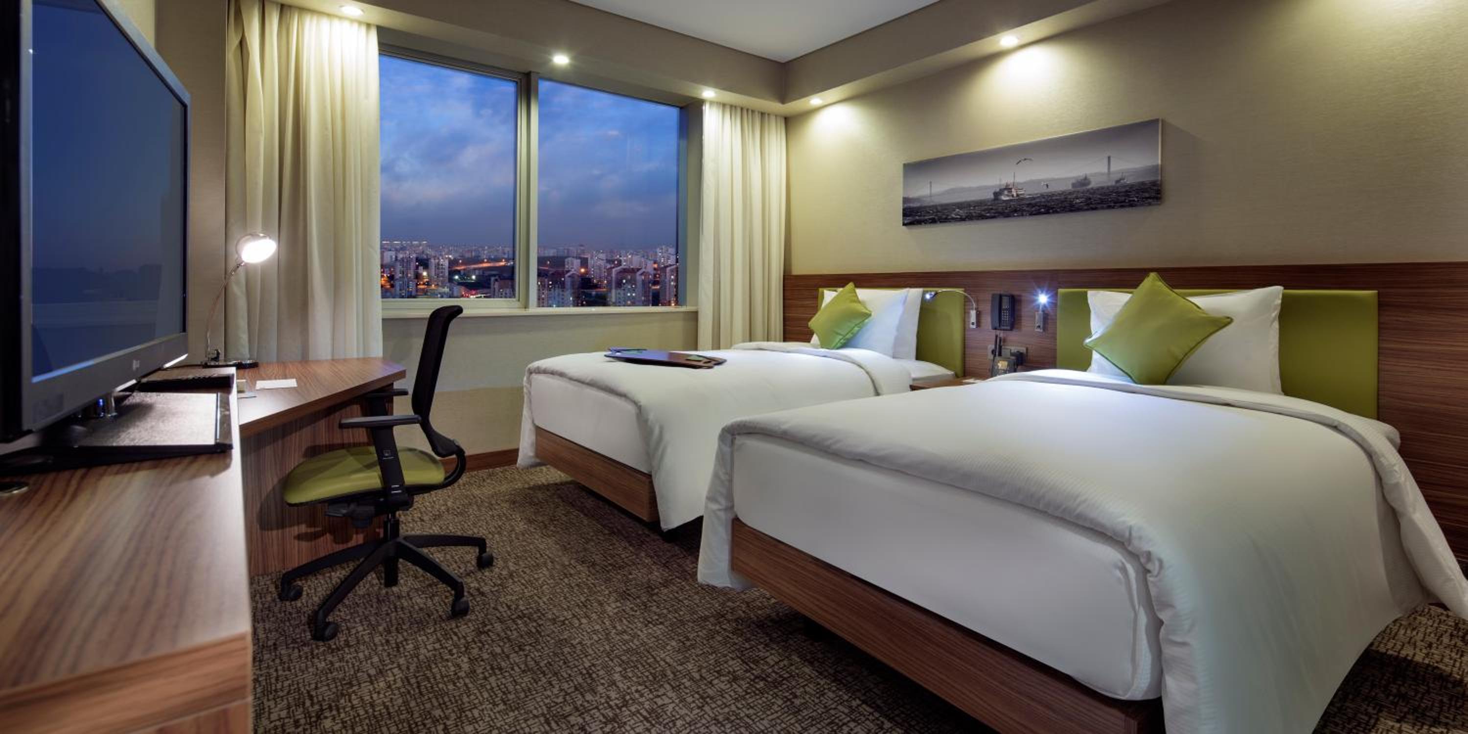 Hampton by Hilton Istanbul Kayasehir - Image 62