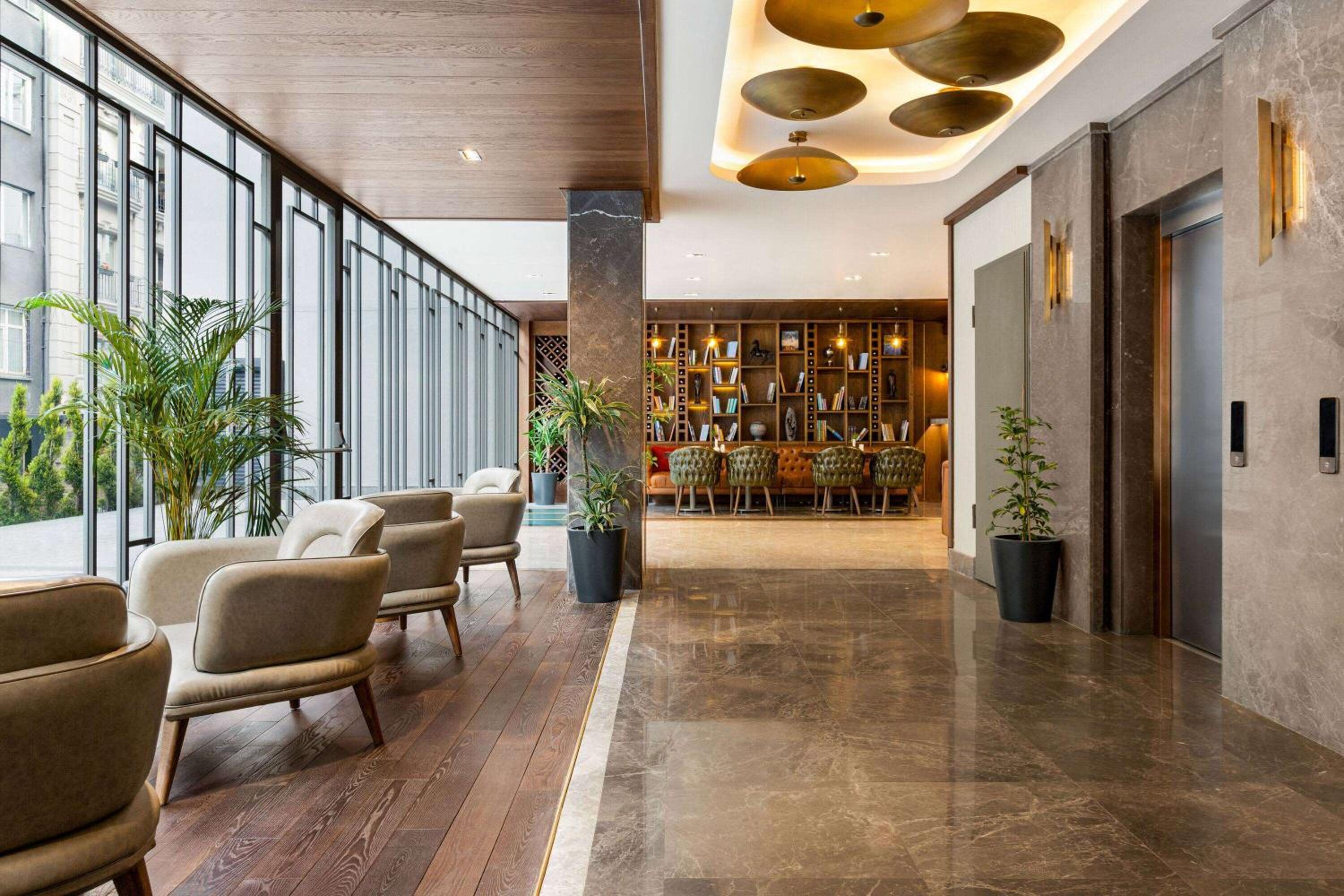 Days Inn by Wyndham İstanbul Bomonti - Image 25