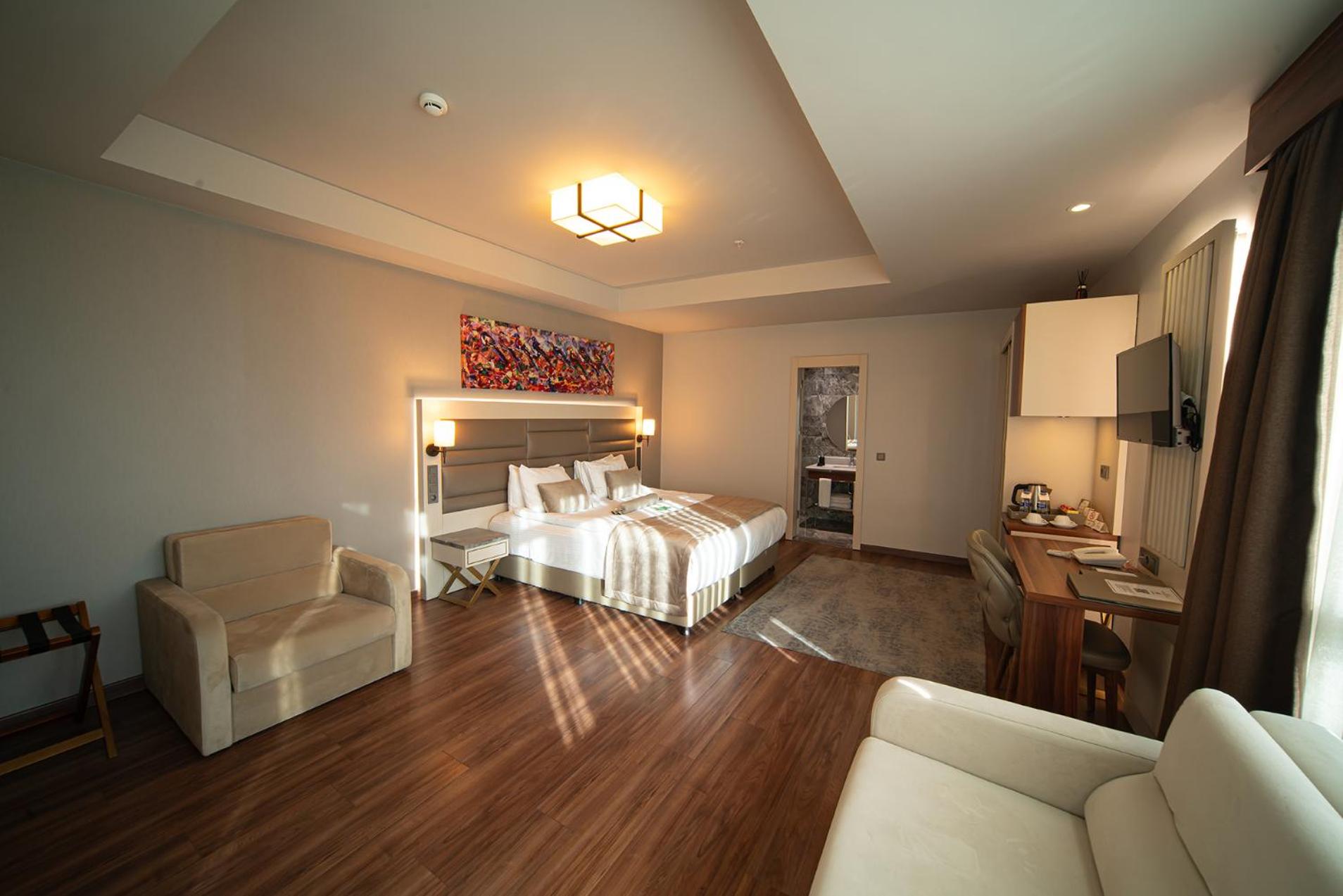Golden Royal Hotel & SPA - Image 19
