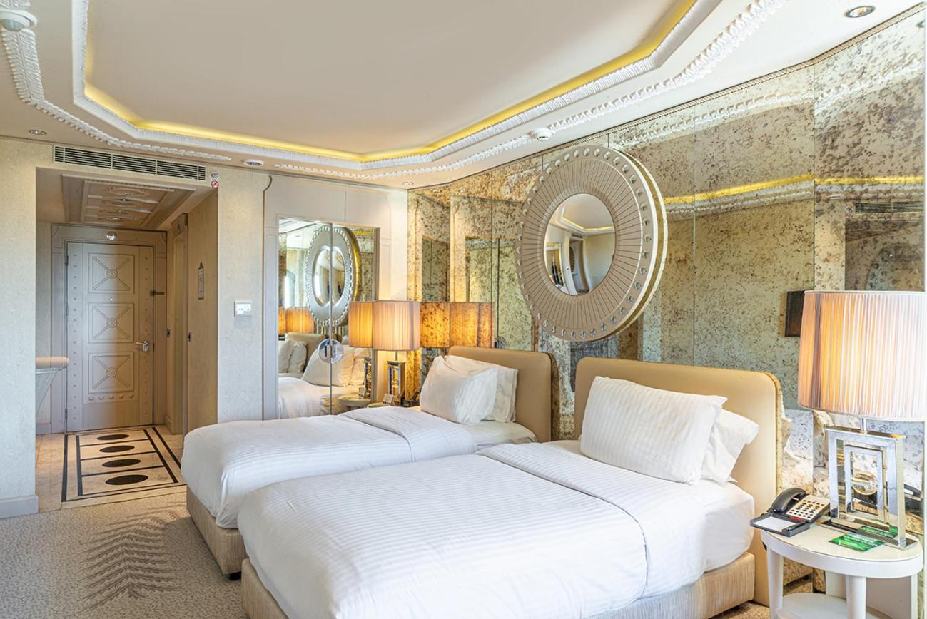 Wyndham Grand Istanbul Kalamış Marina Hotel - Image 233