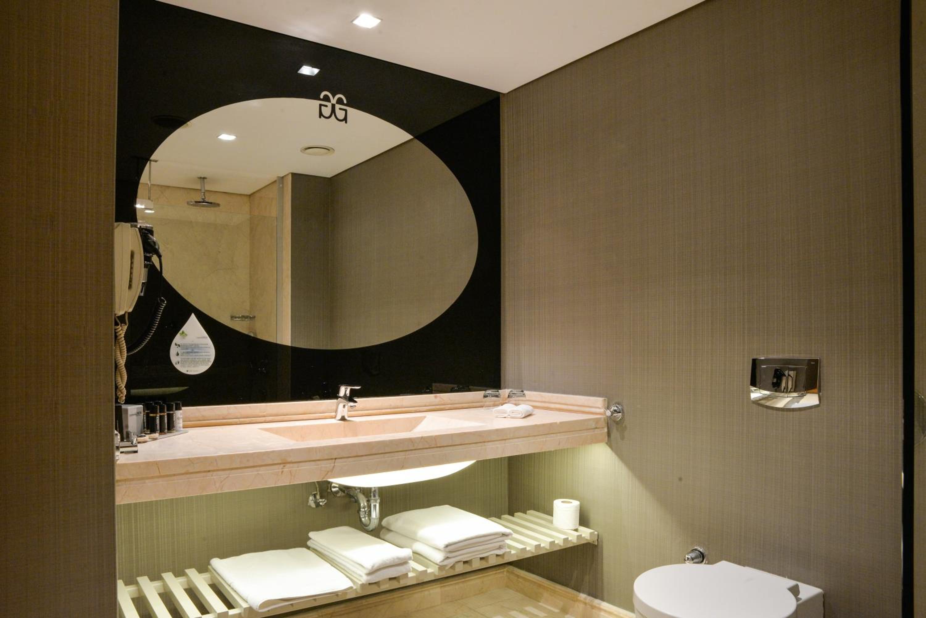 Istanbul Gonen Hotel - Image 59