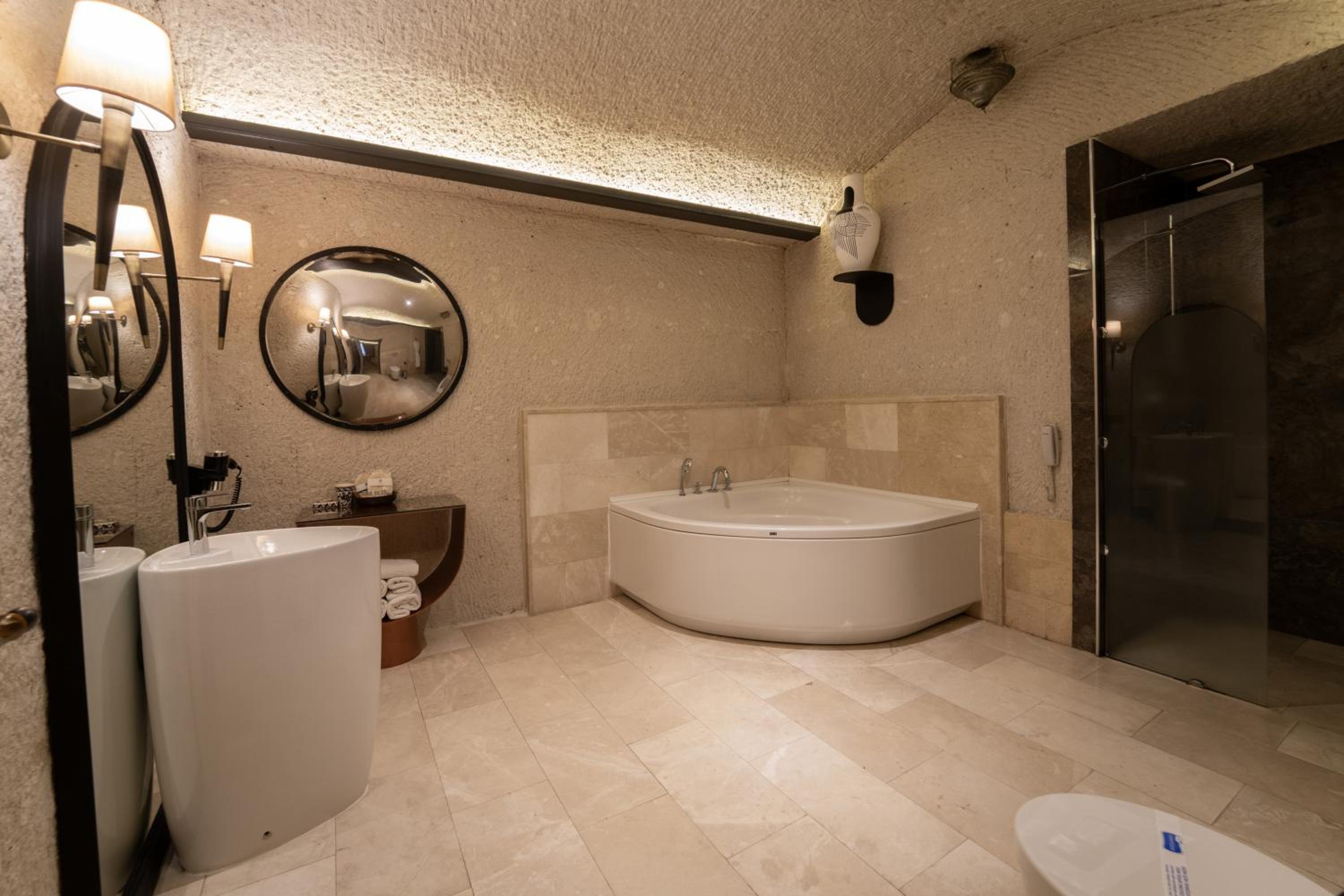 Artemis Cave Suites & Spa- Adults Only - Image 25