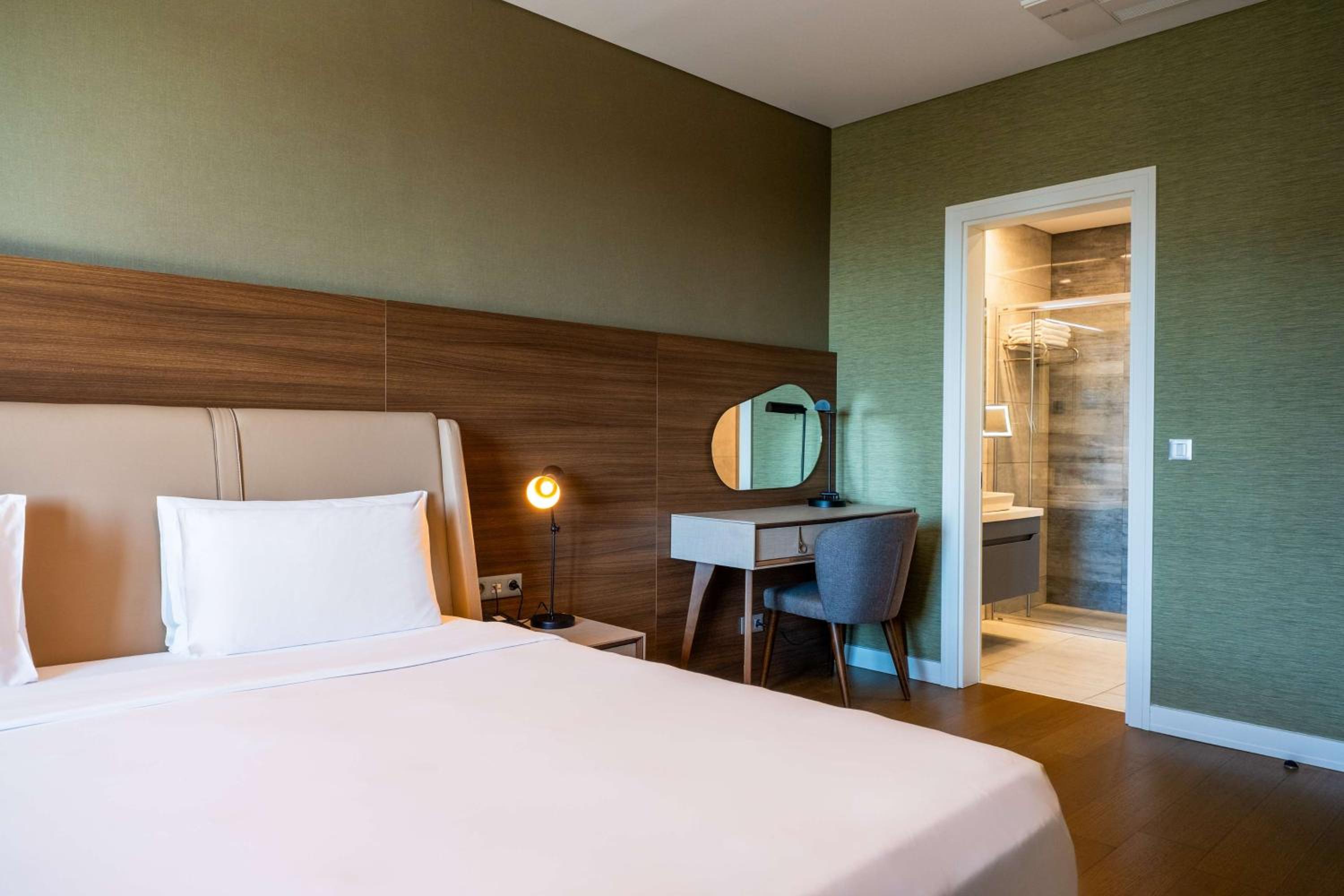 Radisson Residences Vadistanbul - Image 71