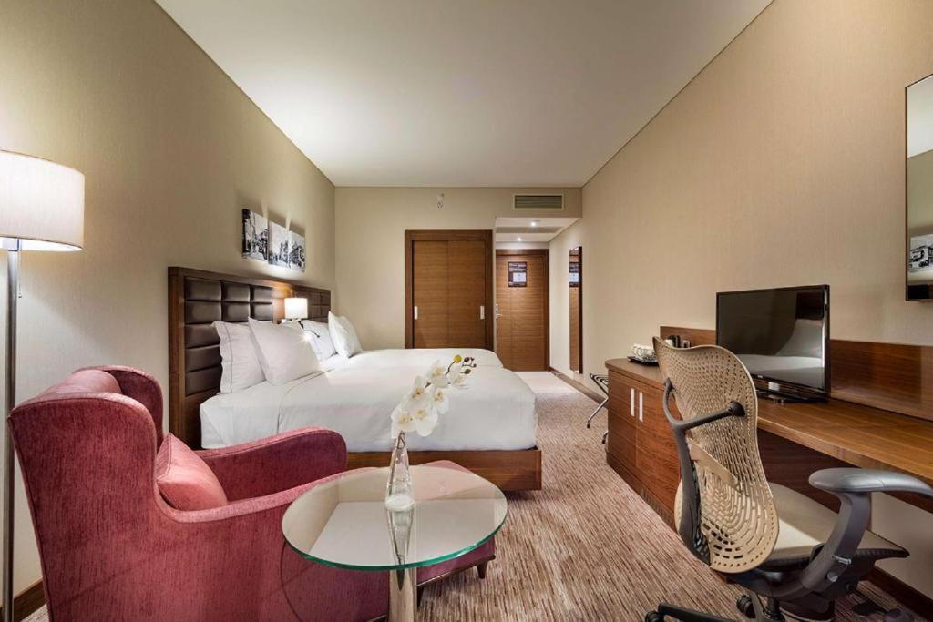 Hilton Garden Inn Izmir Bayrakli - Image 26