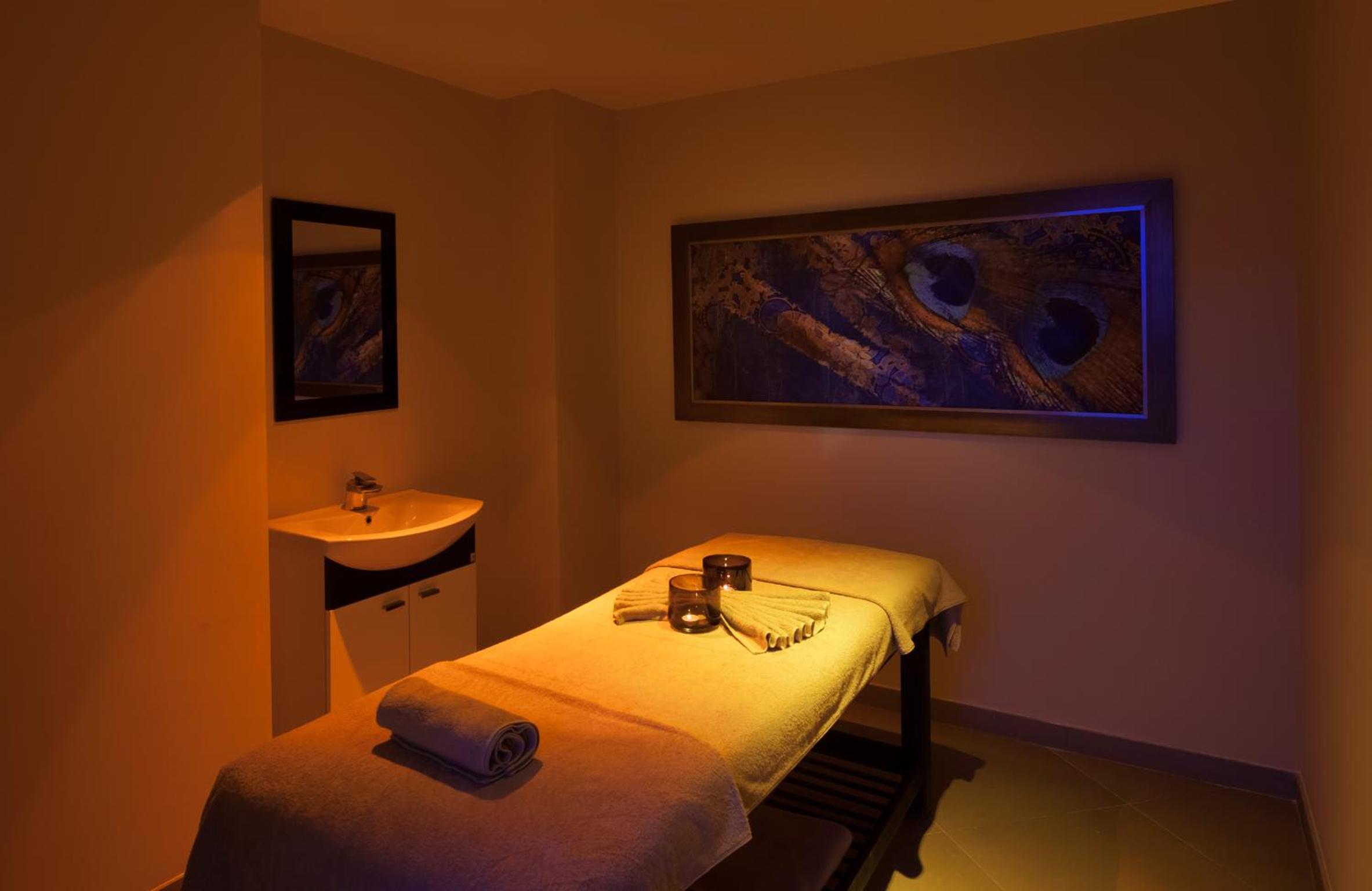 DoubleTree by Hilton Istanbul - Sirkeci - Image 115