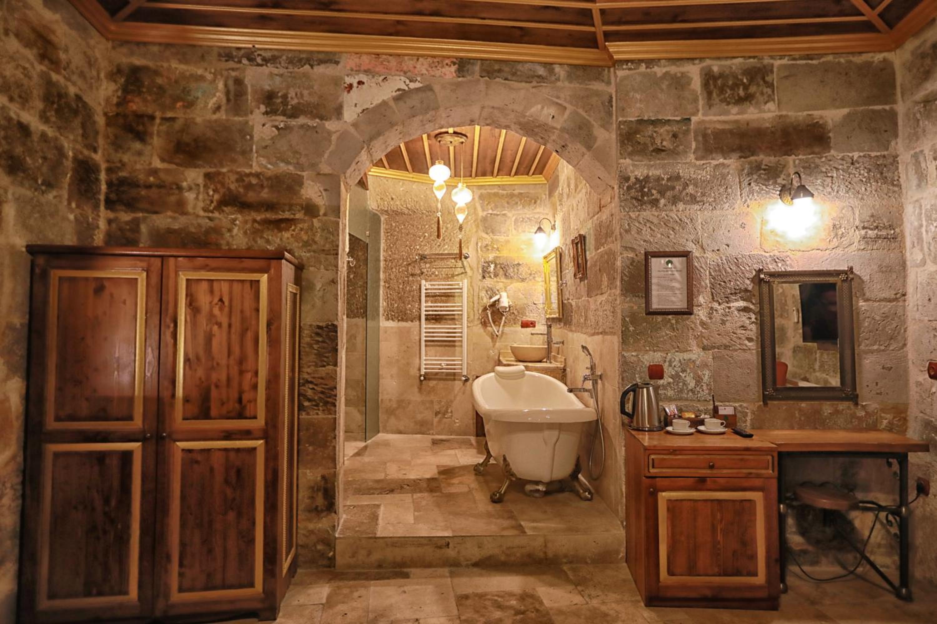 Traveller's Cave Hotel - Image 109