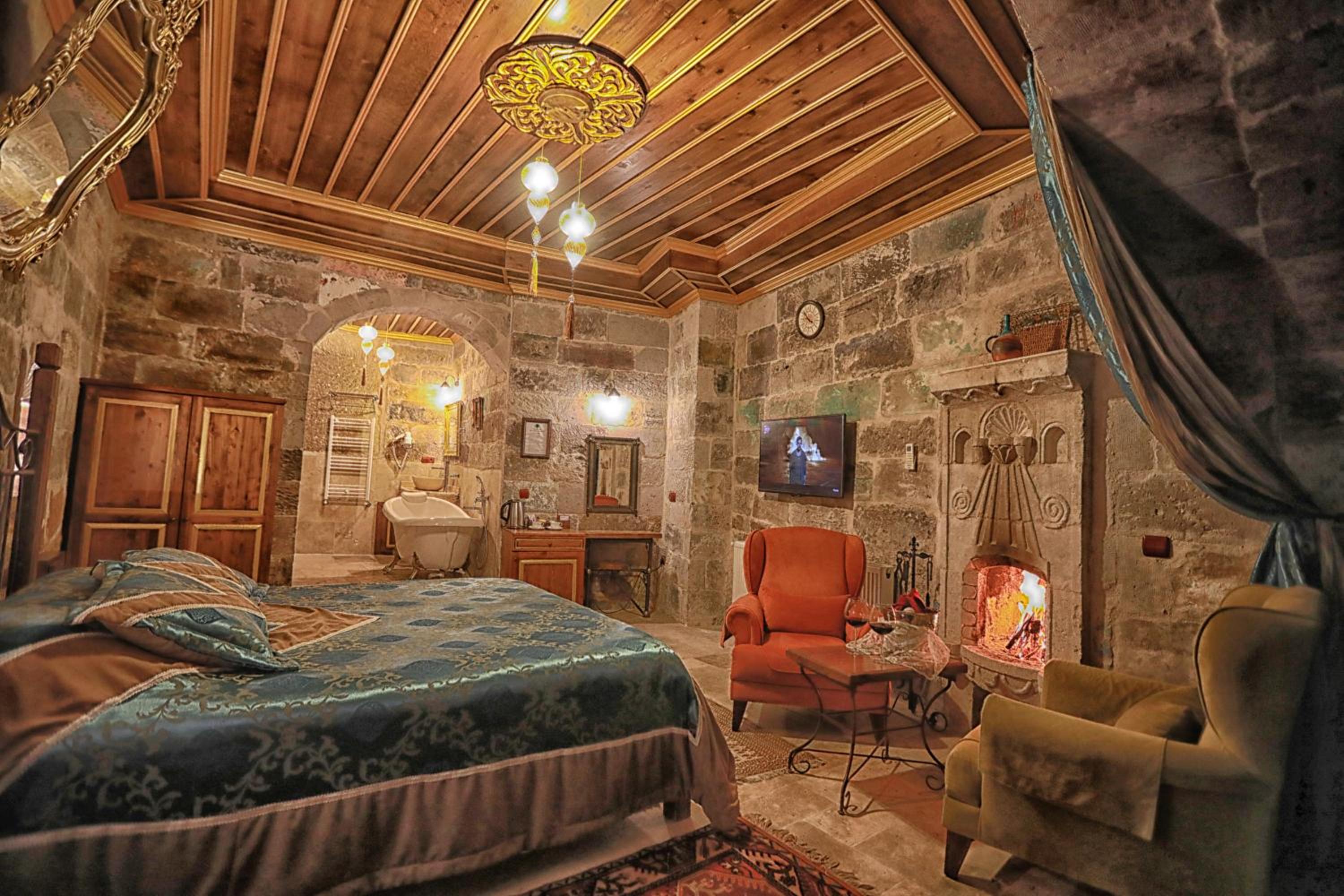 Traveller's Cave Hotel - Image 54