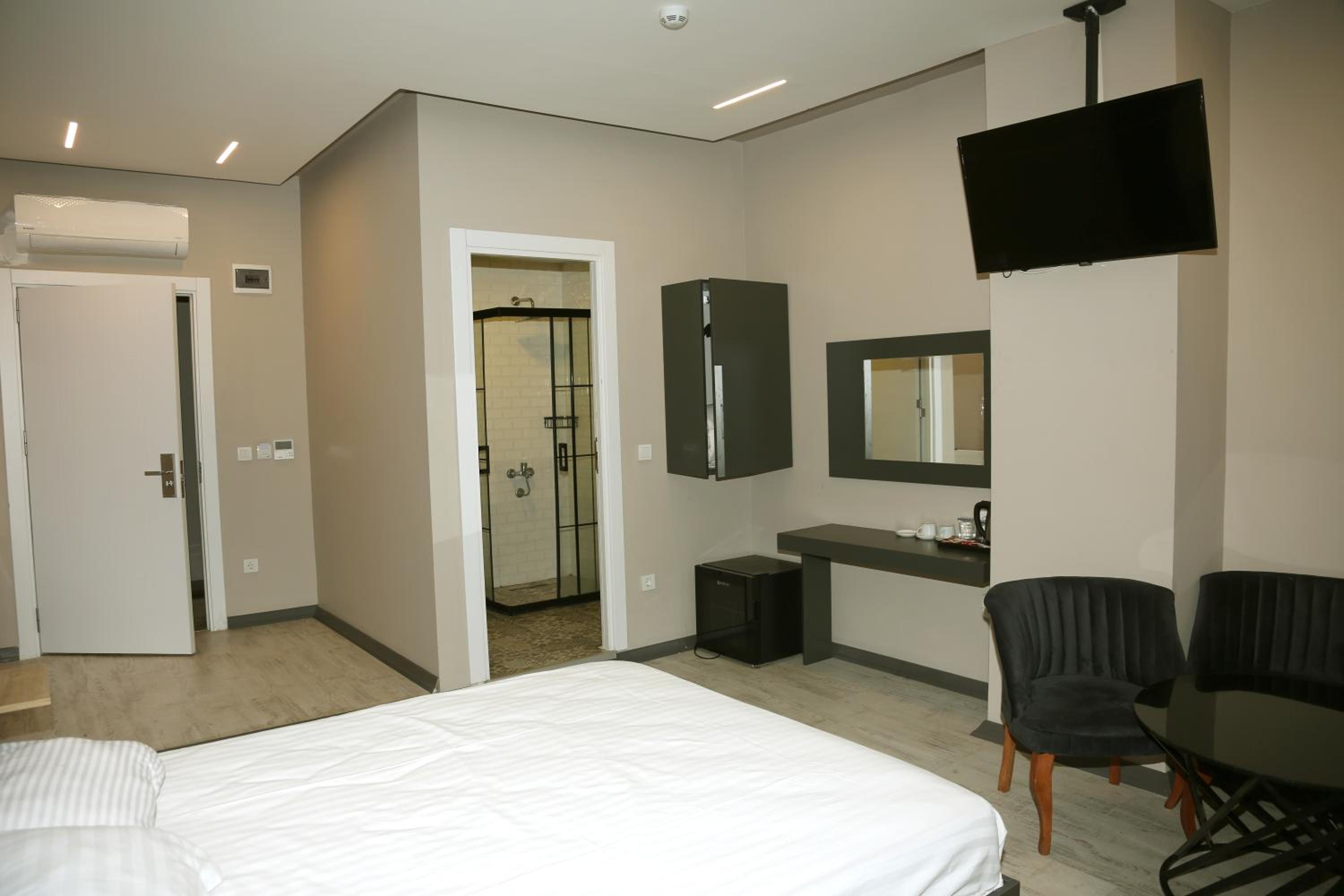 ZOOM OTEL - Image 72