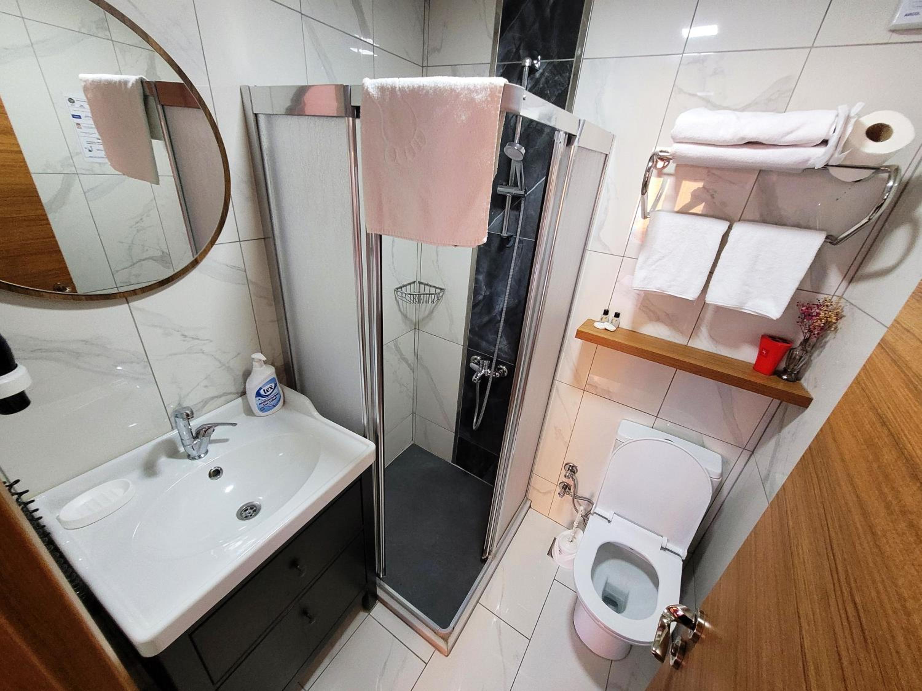 Marmara Guesthouse - Image 64