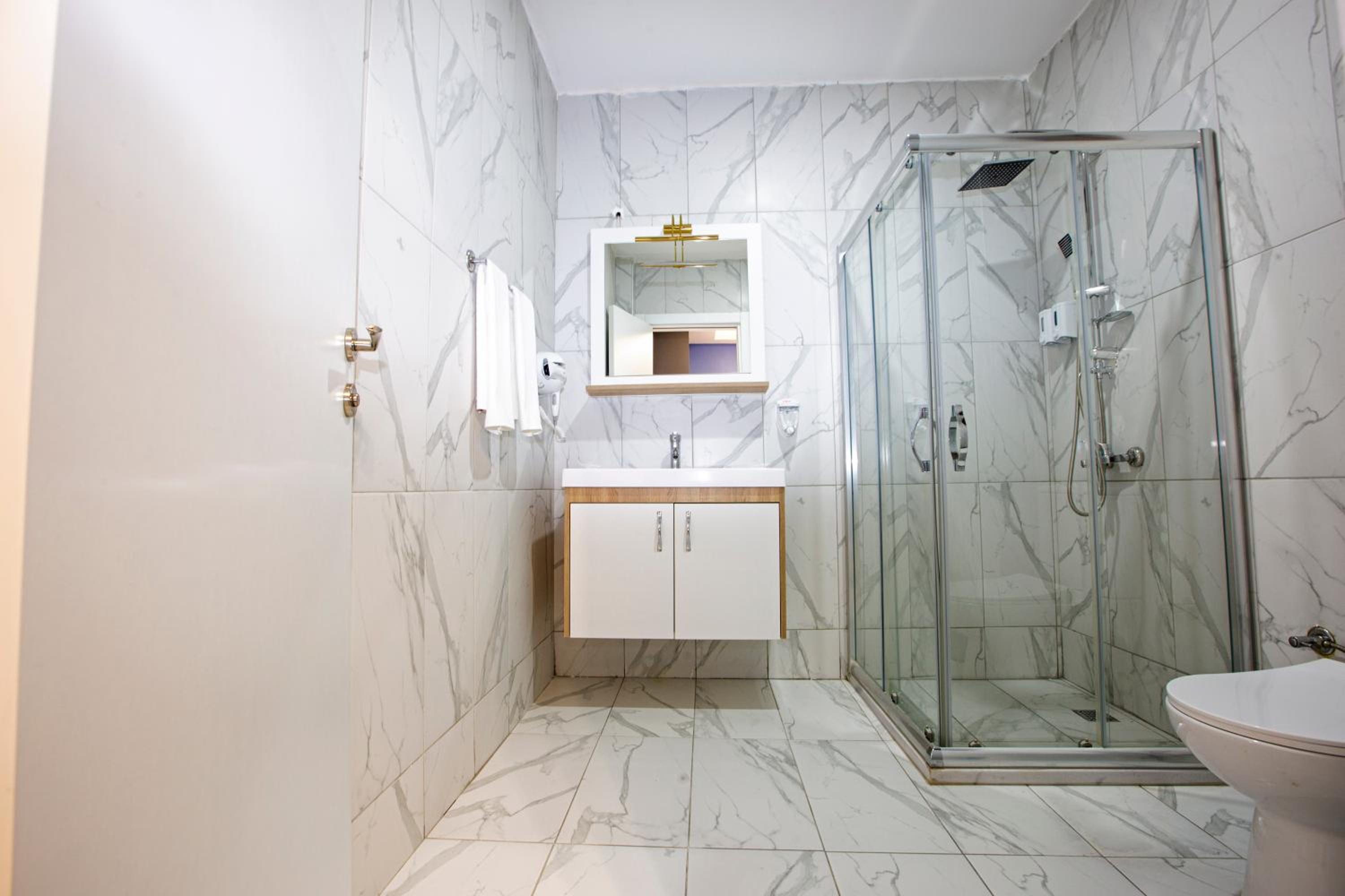 Taksim Leon's Otel - Image 20