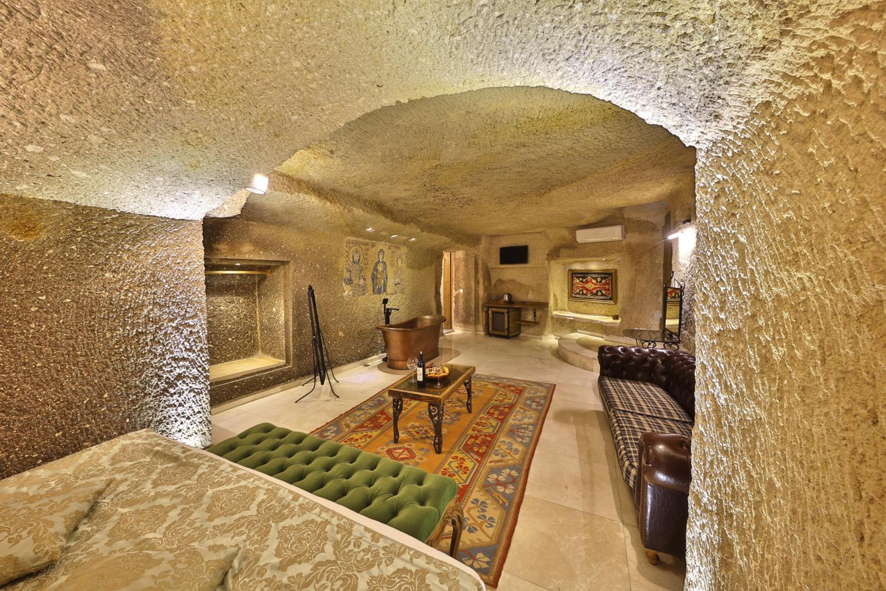 Divan Cave House - Image 58