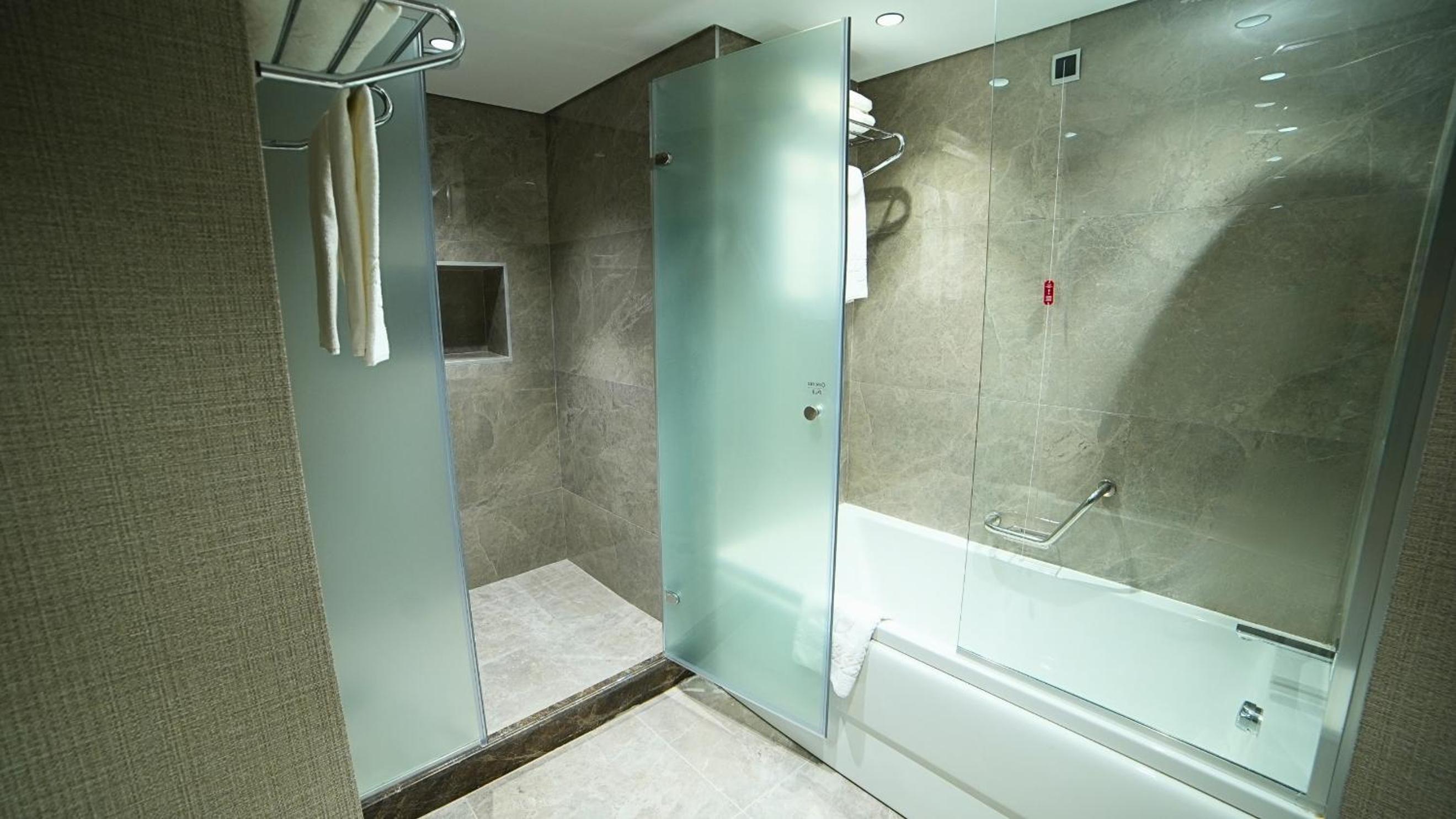 Grand Cevahir Hotel Convention Center - Image 49