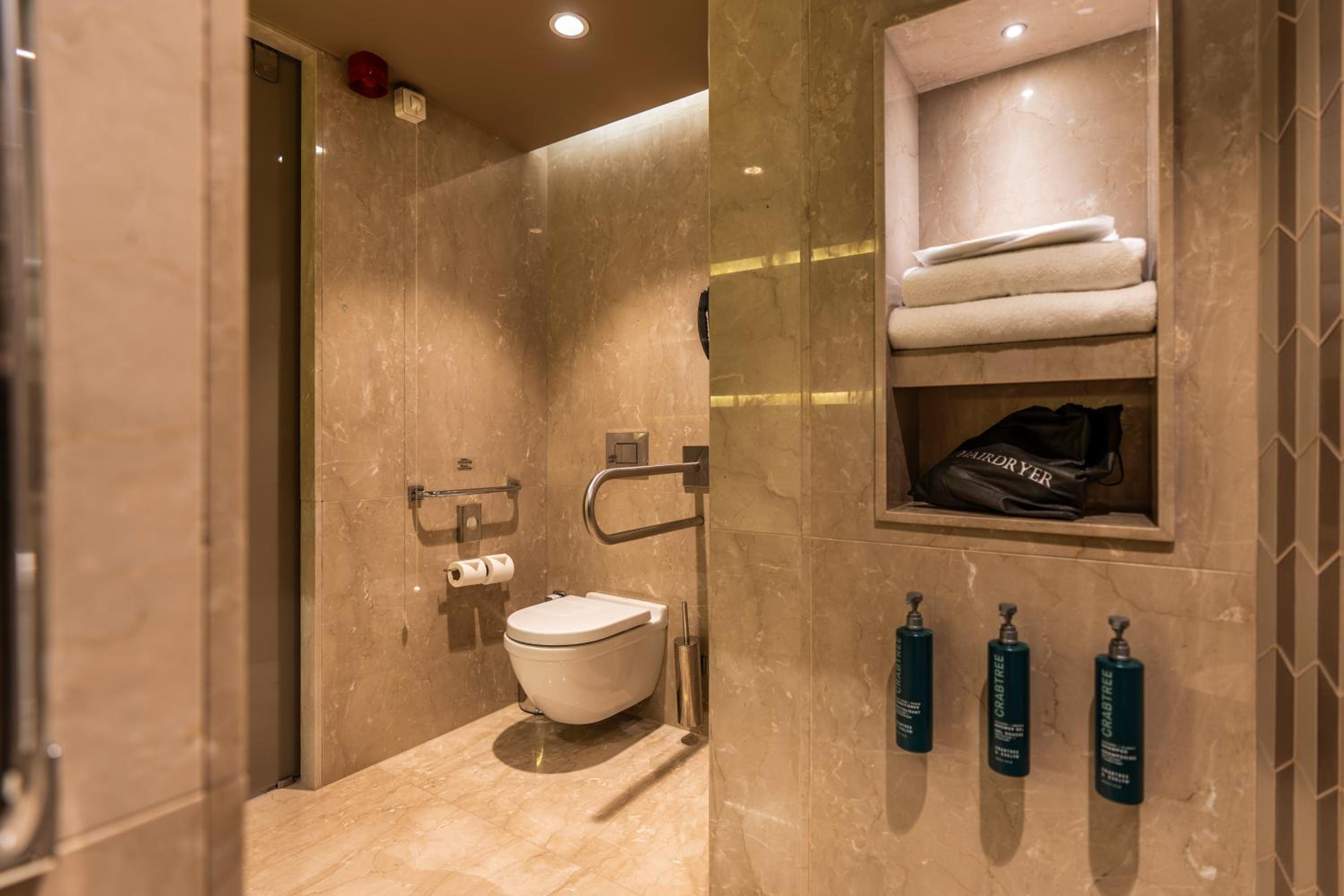 Hilton Istanbul Kozyatagi - Image 77