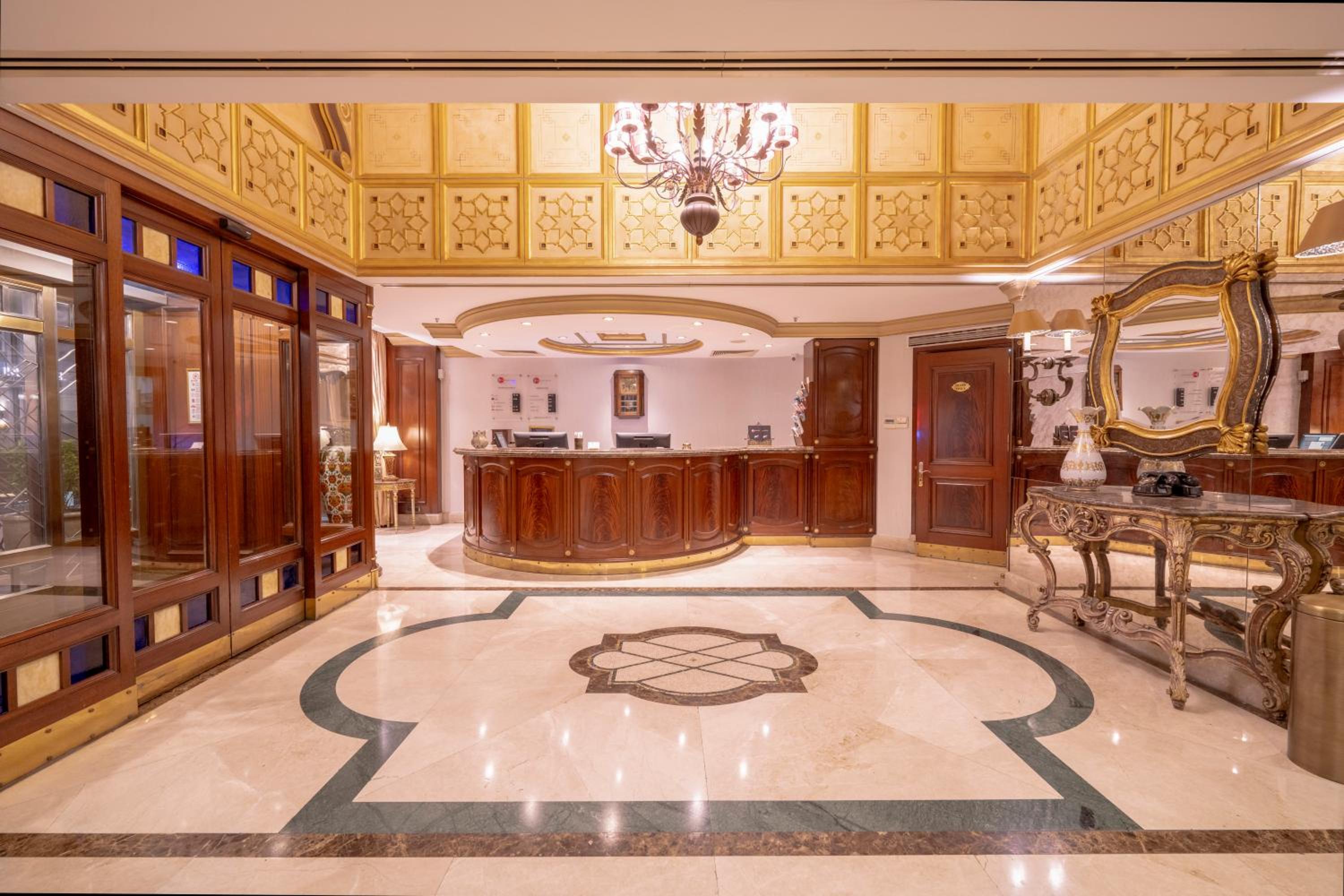 The Central Palace Taksim - Image 40
