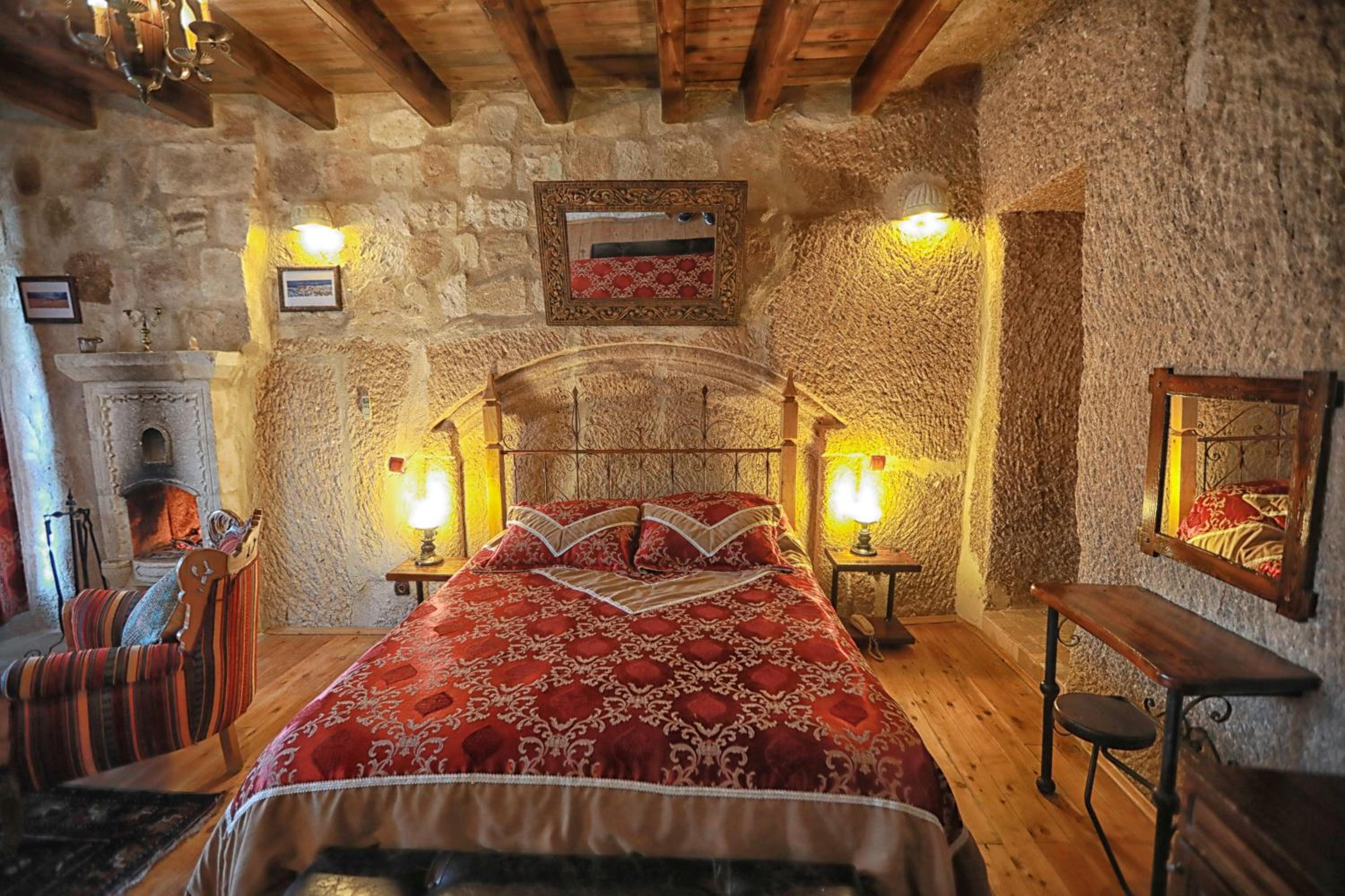 Traveller's Cave Hotel - Image 148