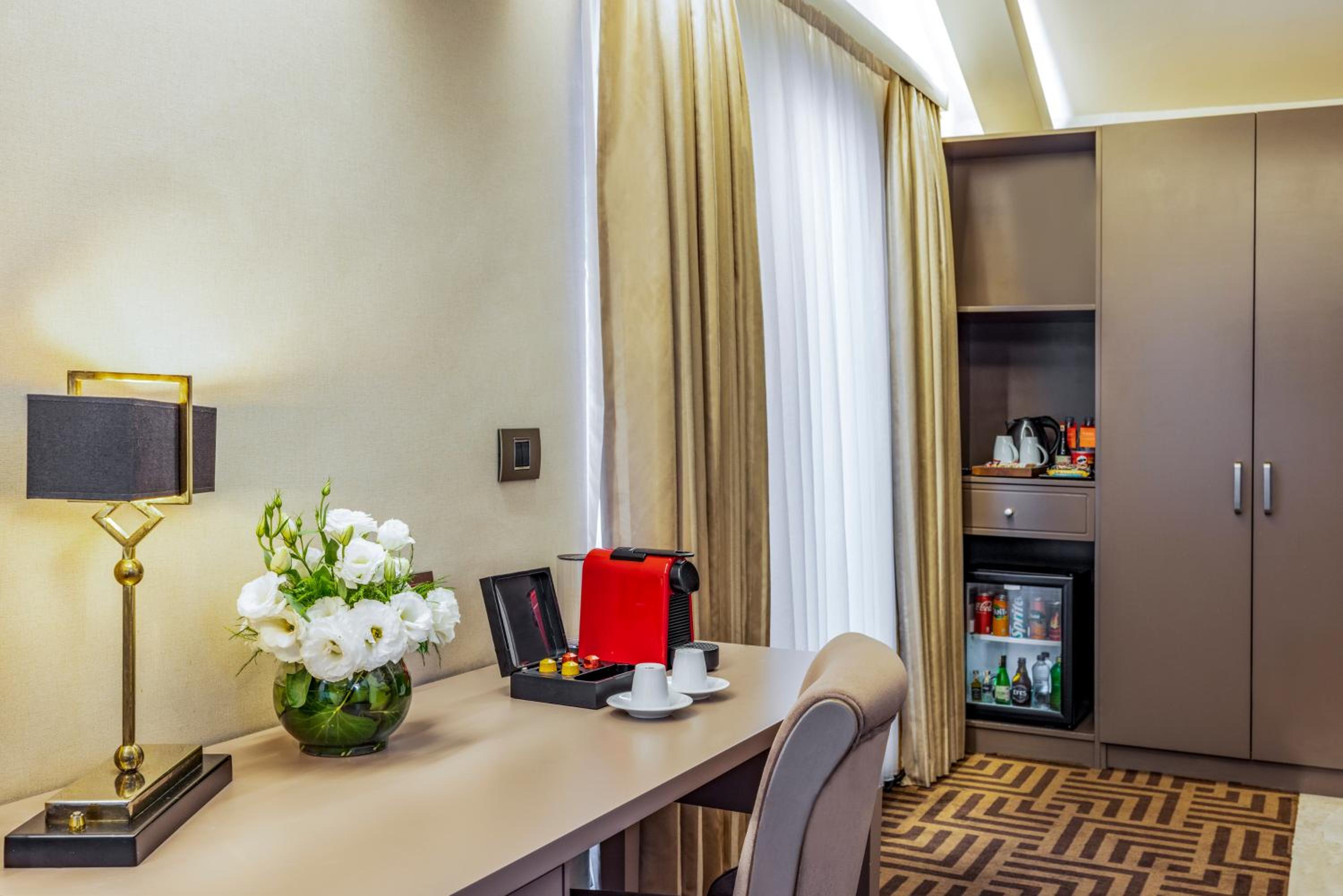 Ramada by Wyndham İstanbul Golden Horn - Image 88