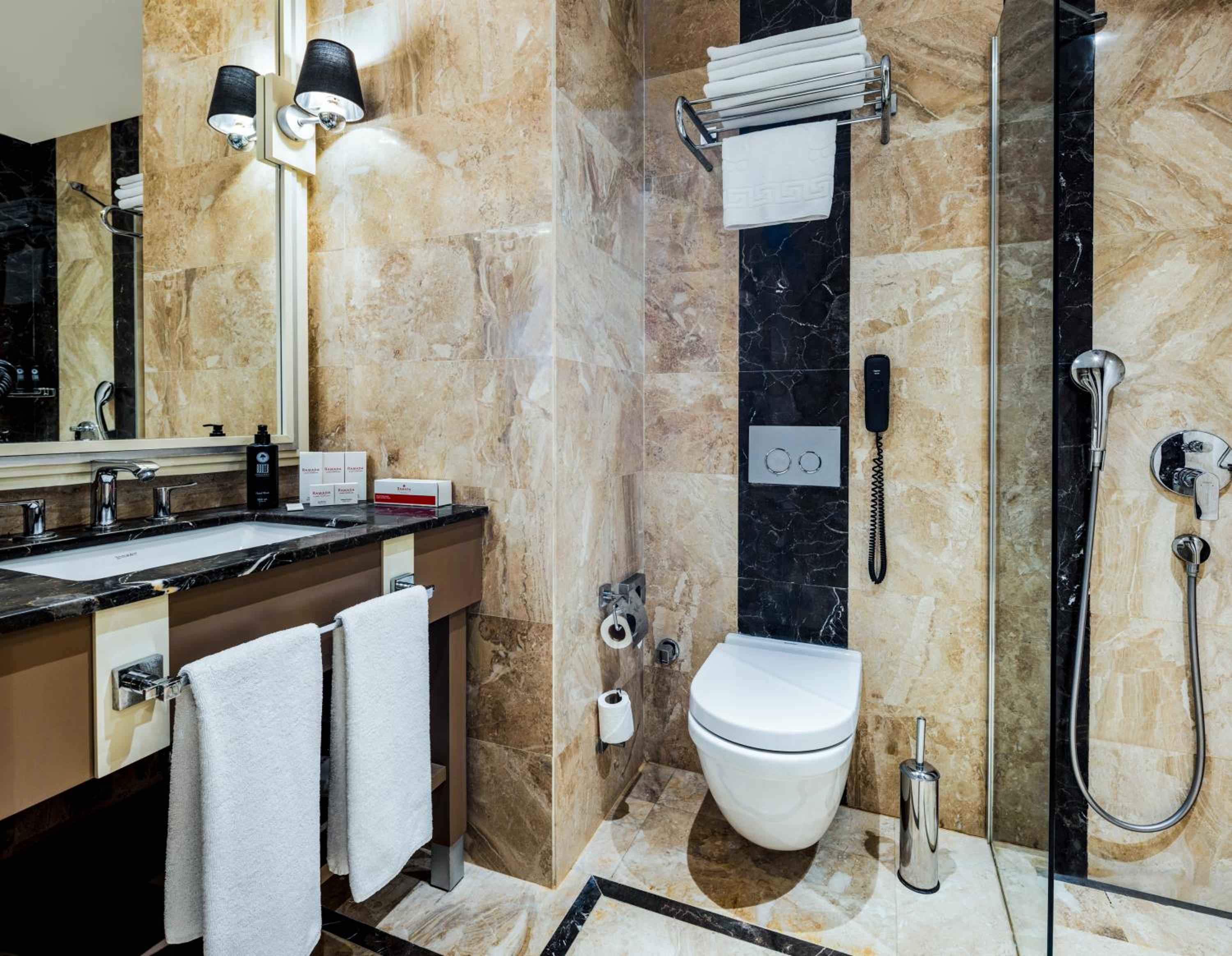 Ramada by Wyndham İstanbul Golden Horn - Image 102