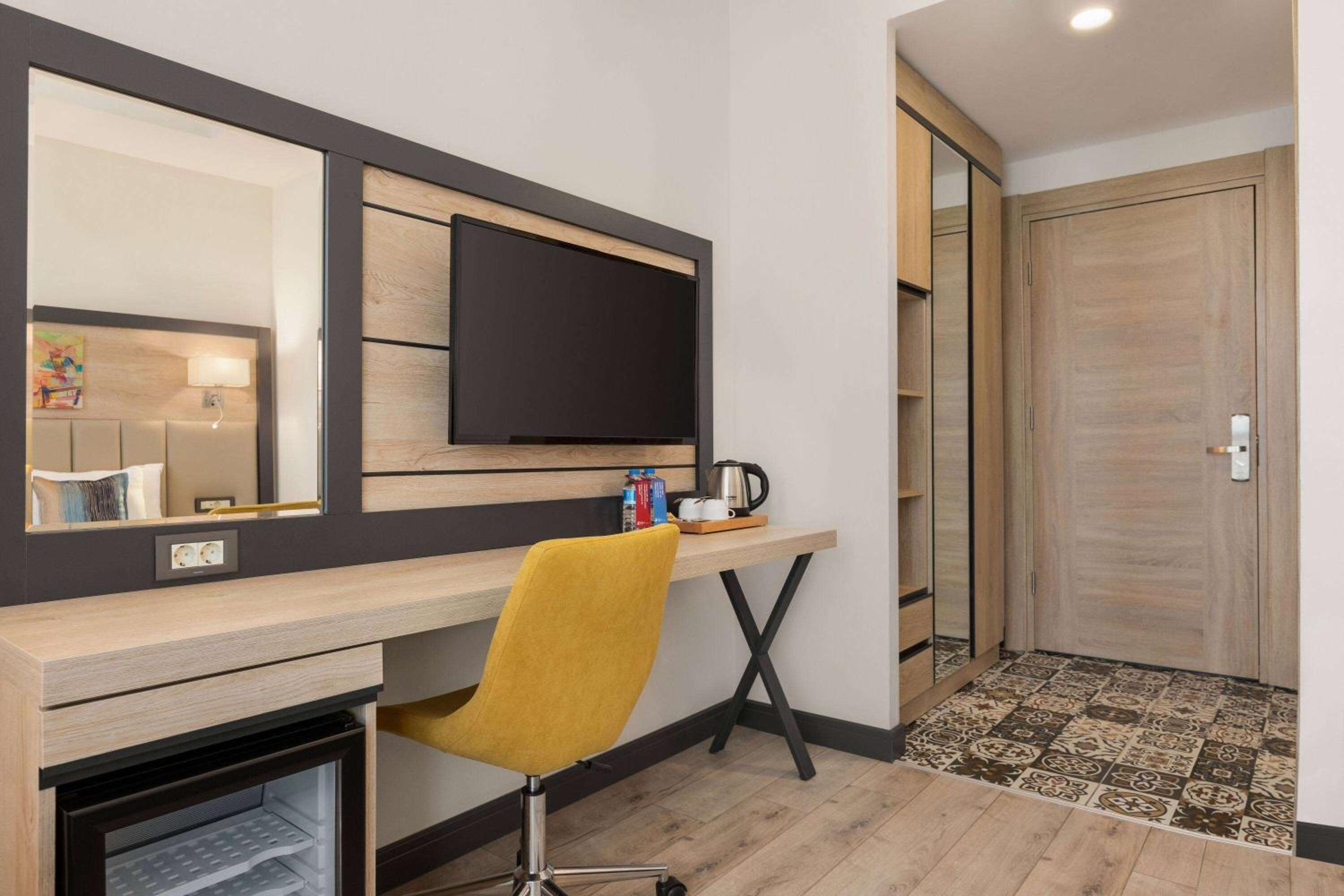 Ramada Encore By Wyndham İstanbul Basin Express - Image 7
