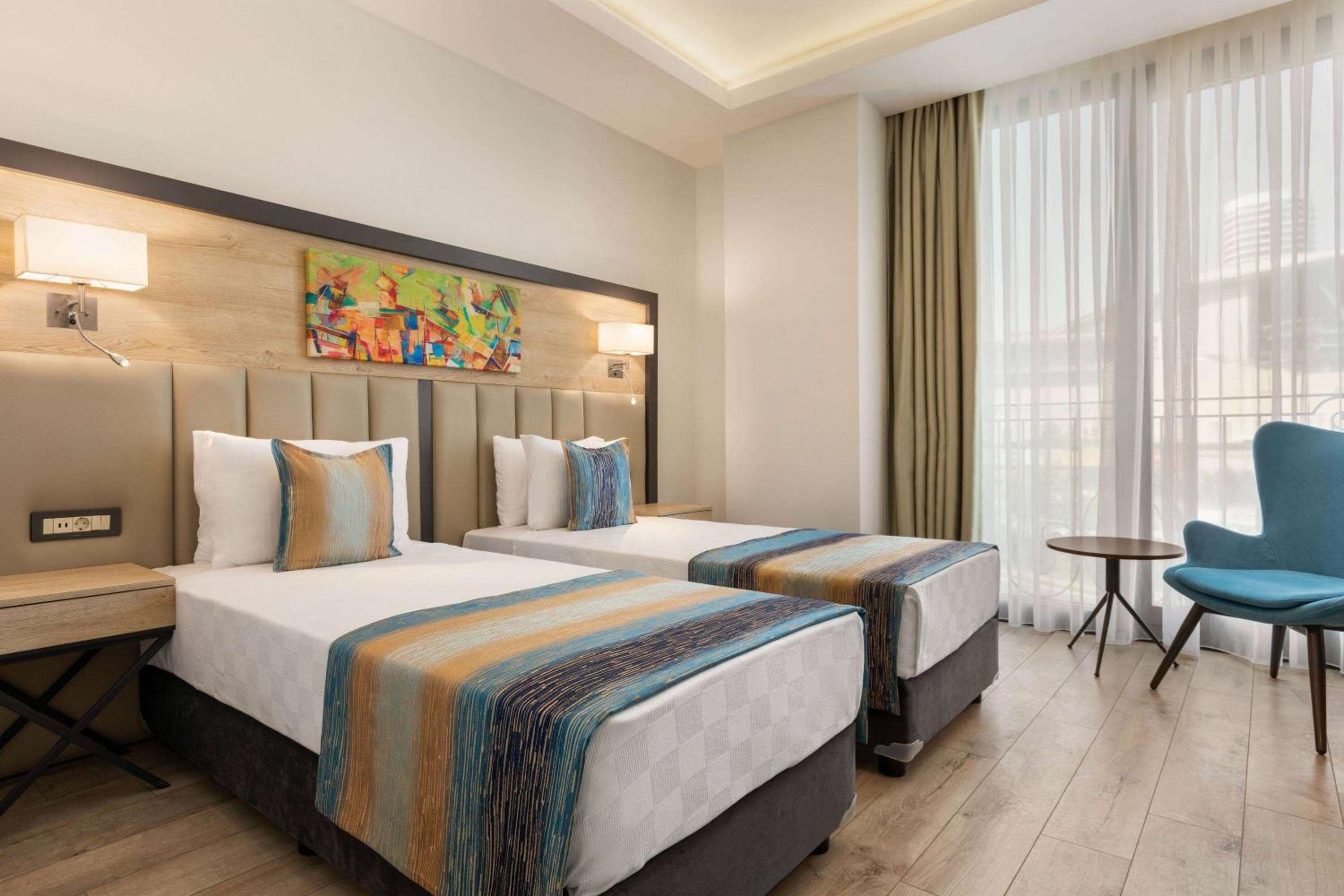 Ramada Encore By Wyndham İstanbul Basin Express - Image 12