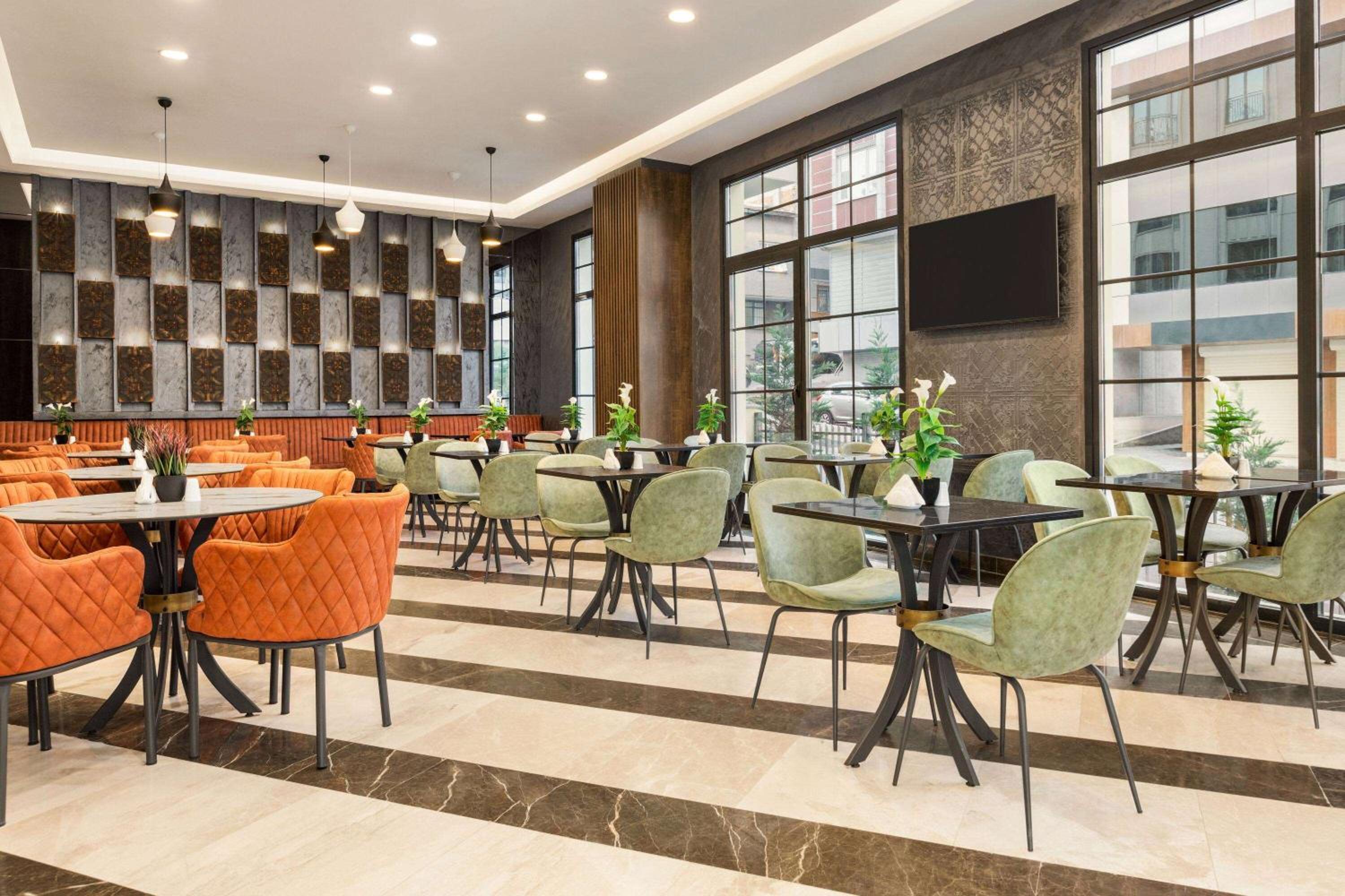 Ramada Encore By Wyndham İstanbul Basin Express - Image 18
