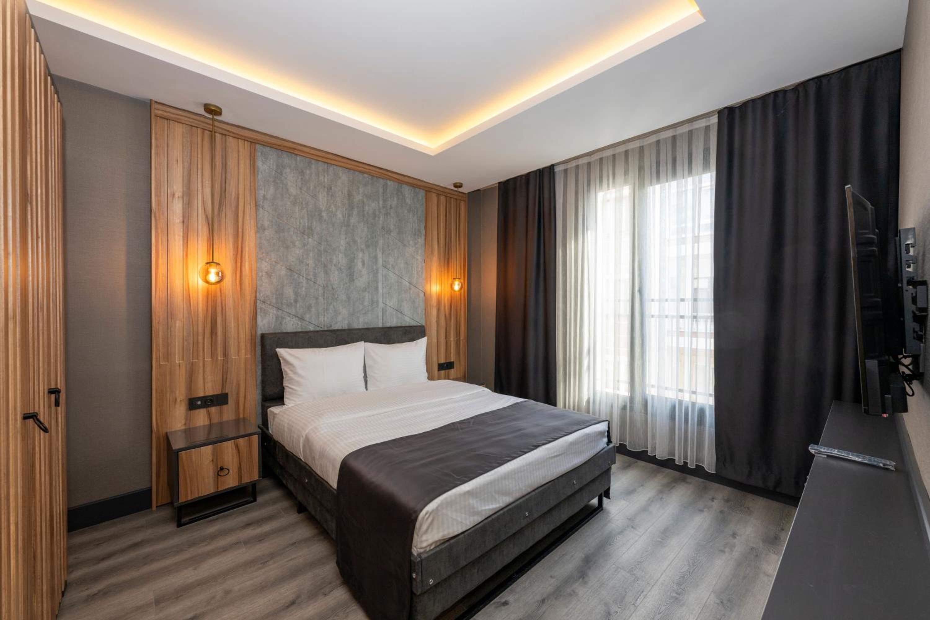 The Nirvanas Hotel - Image 25