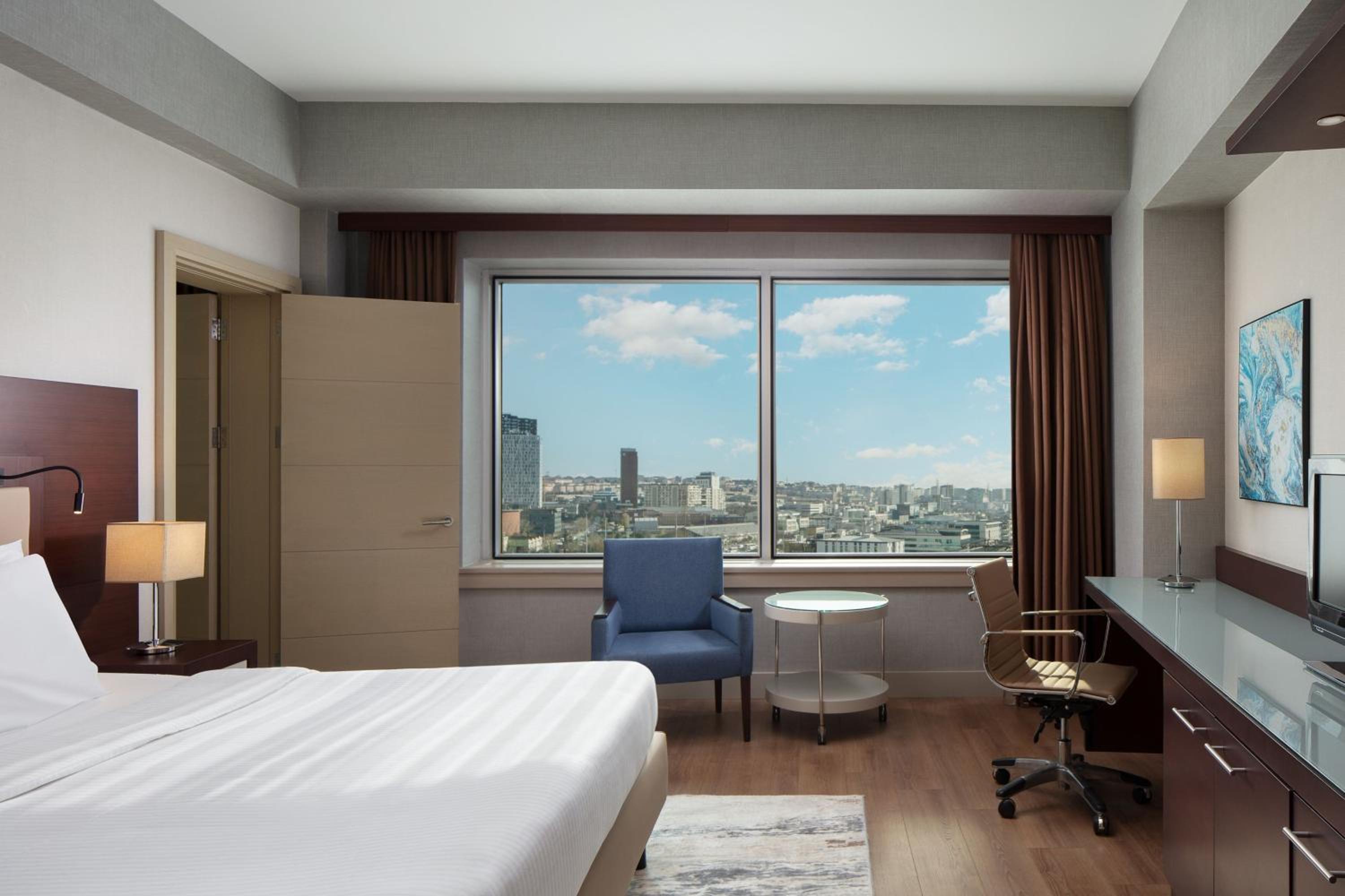 Delta Hotels Istanbul West - Image 17