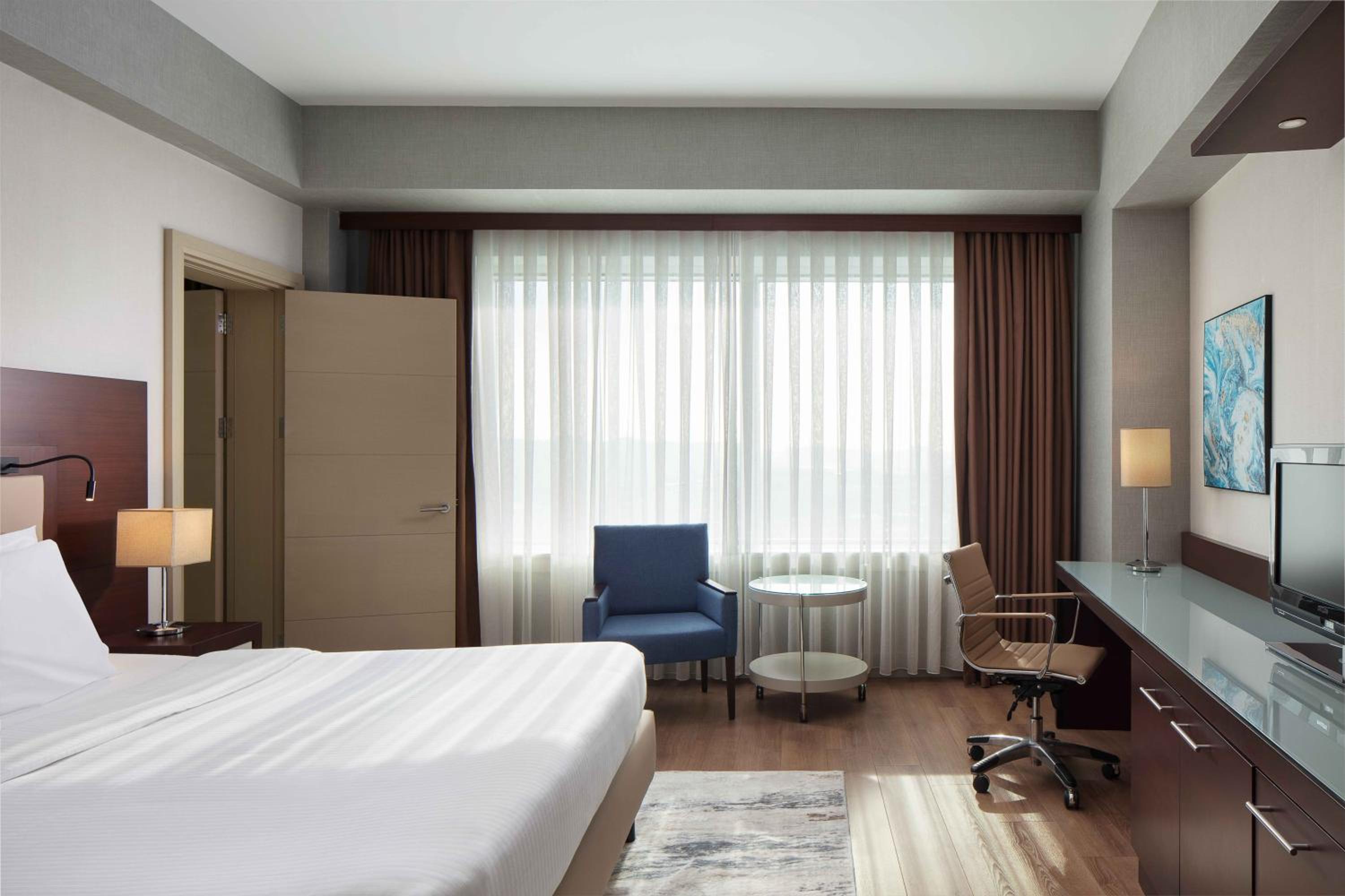 Delta Hotels Istanbul West - Image 6