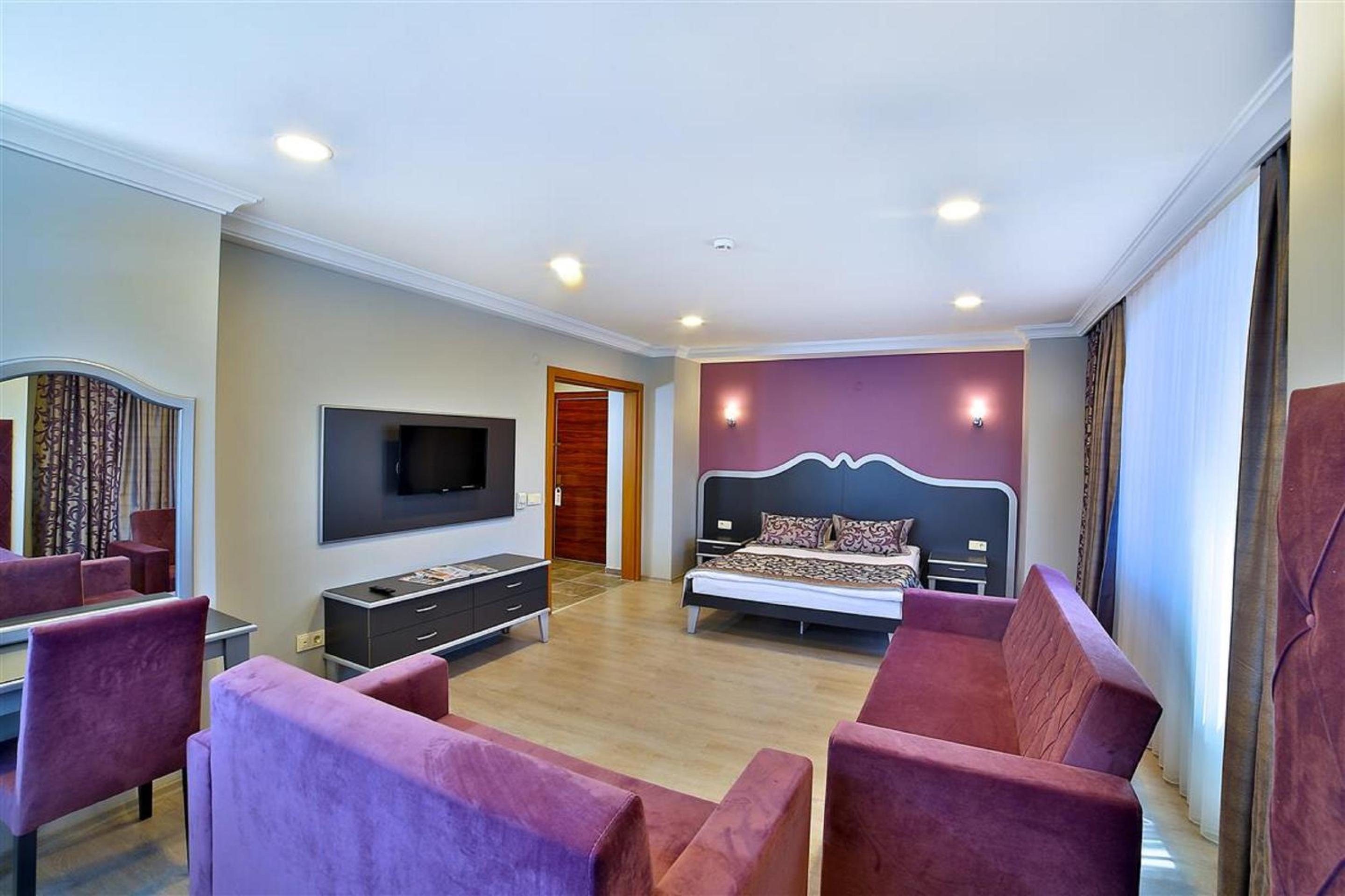 The Hera Premium Hotels - Image 10