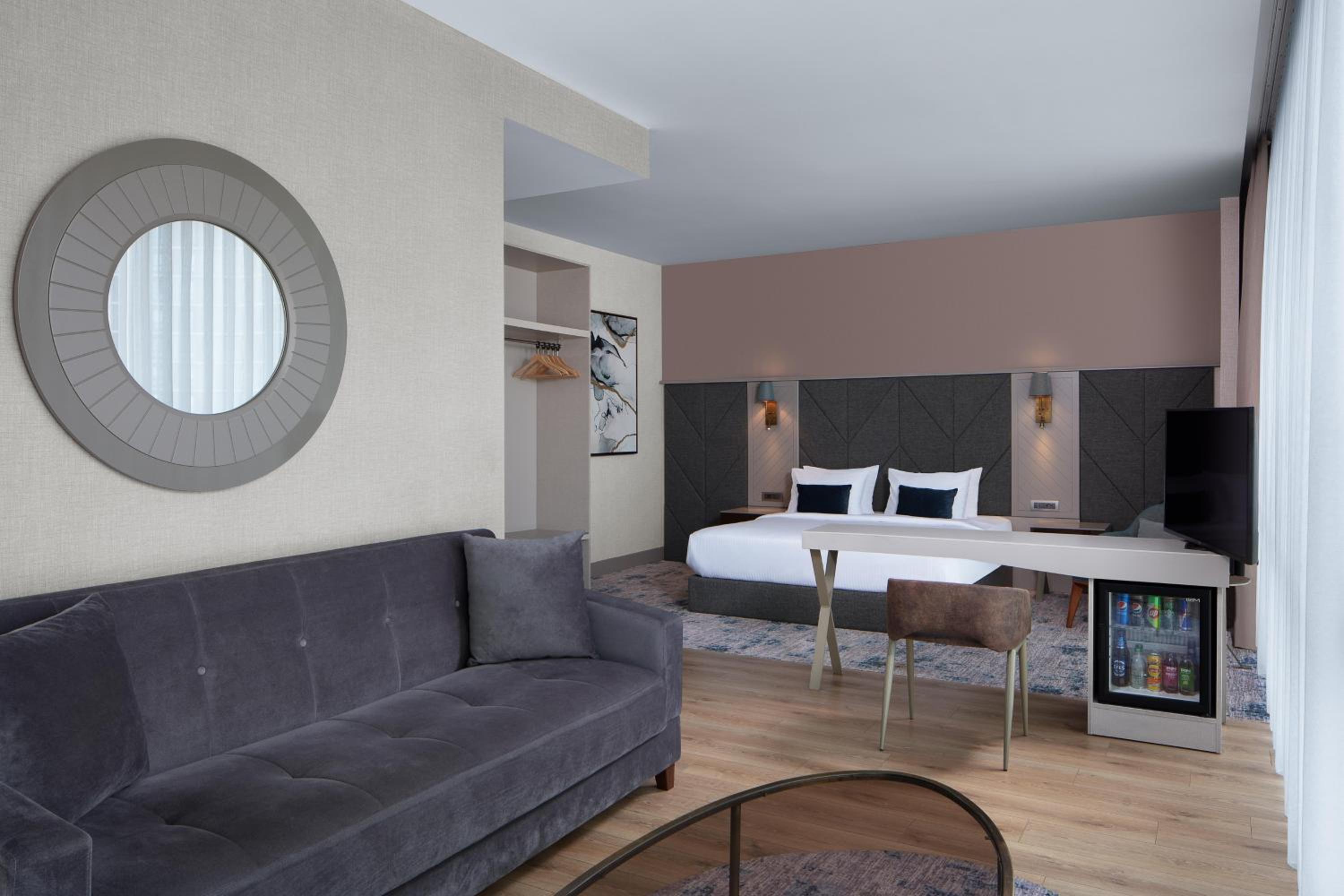 Delta Hotels by Marriott İstanbul Kağıthane - Image 45