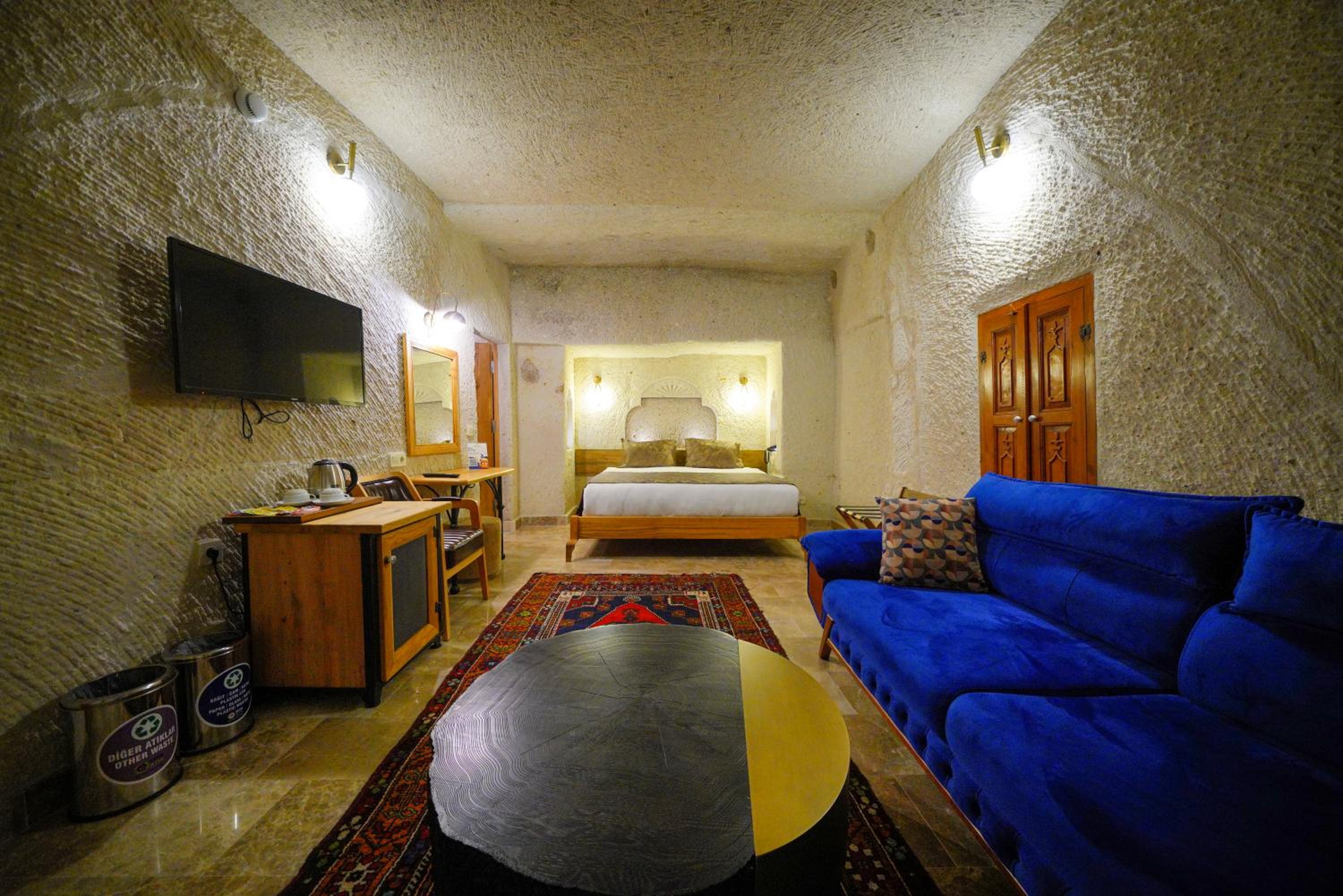 Cave Hotel Saksagan - Image 18