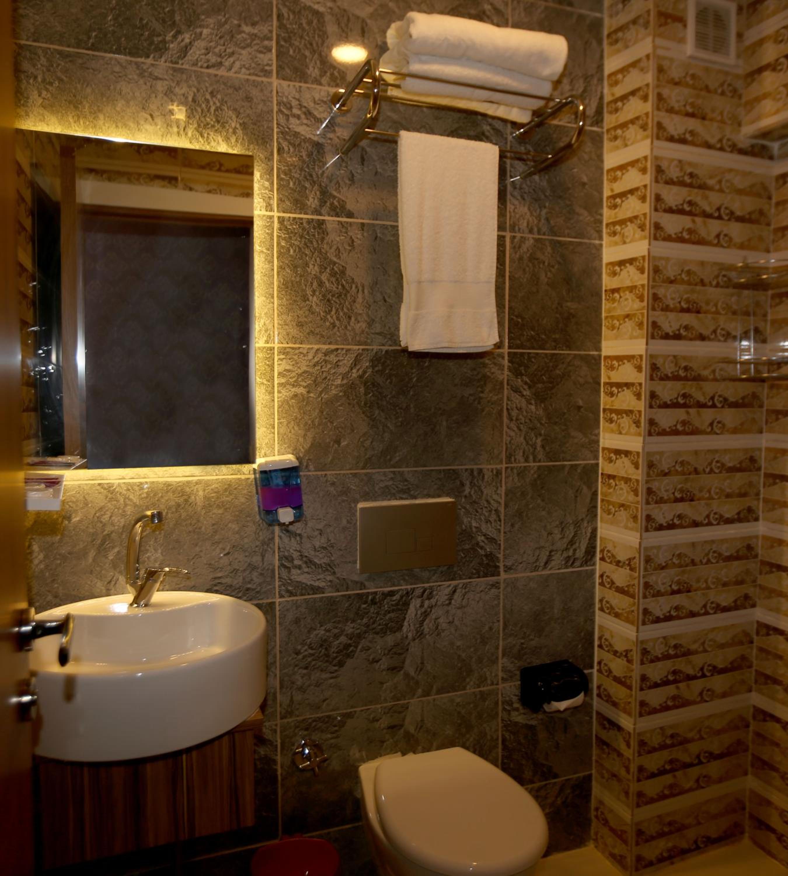 SENYOR GARDEN HOTEL - Image 5
