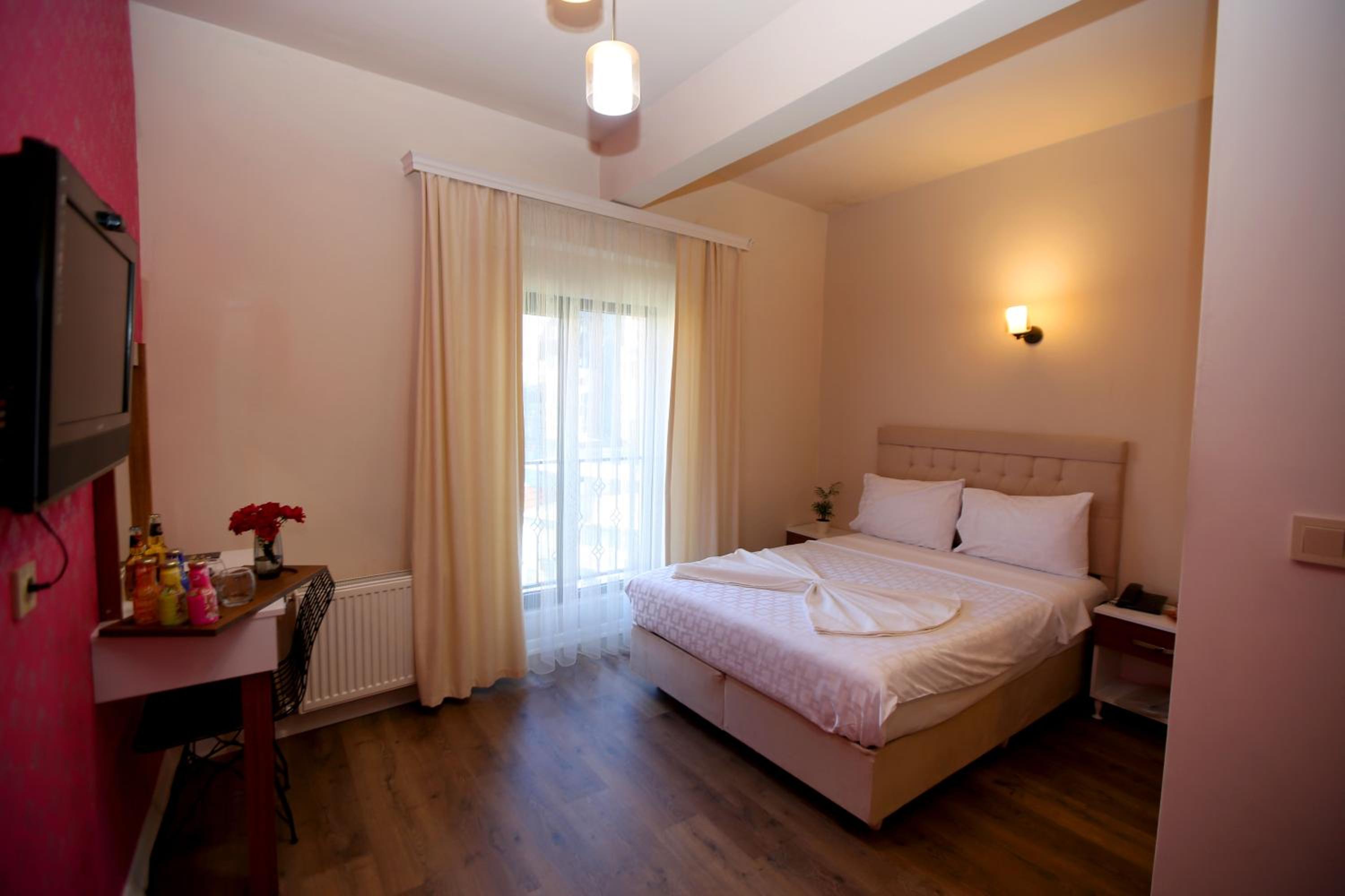SENYOR GARDEN HOTEL - Image 104