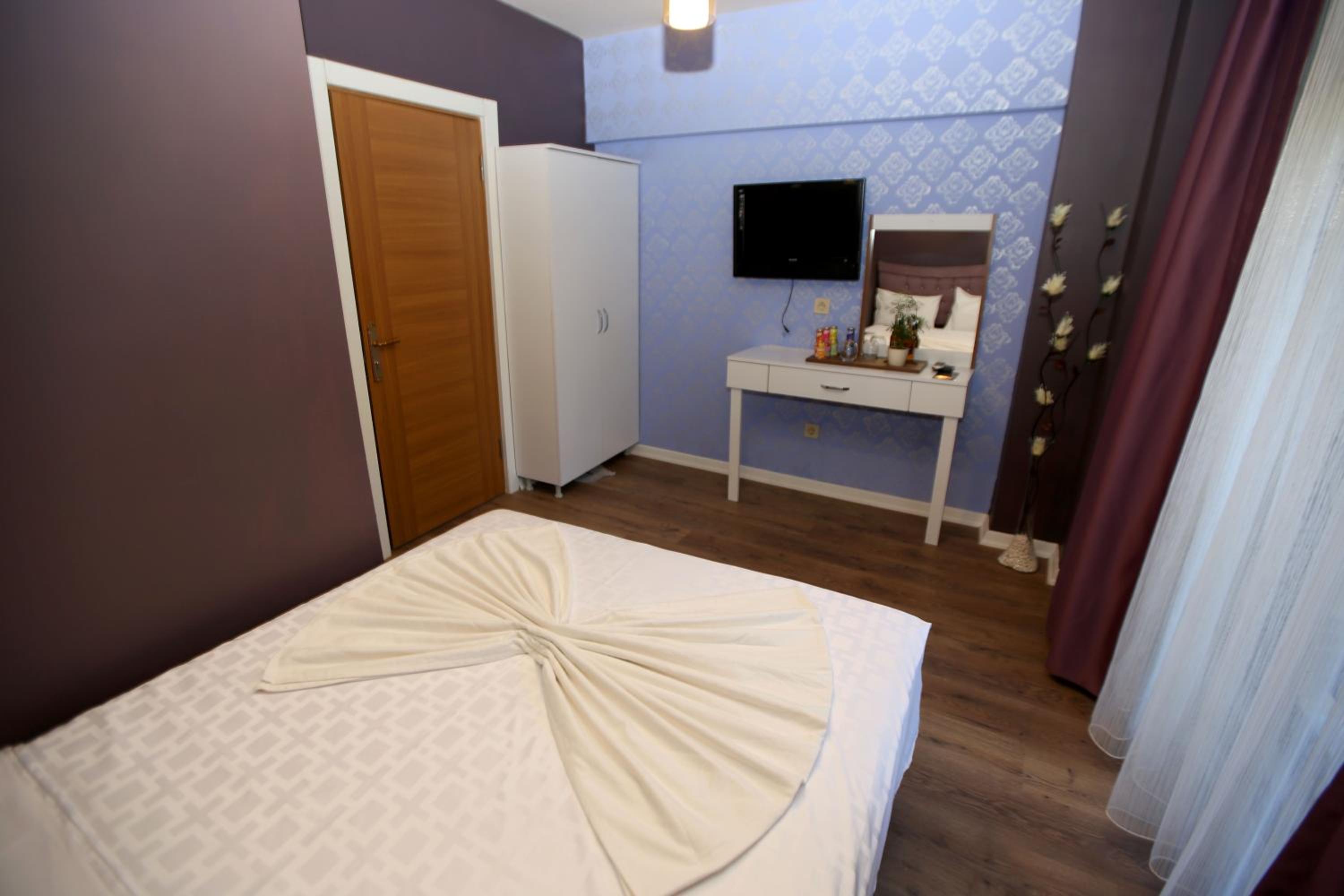 SENYOR GARDEN HOTEL - Image 8