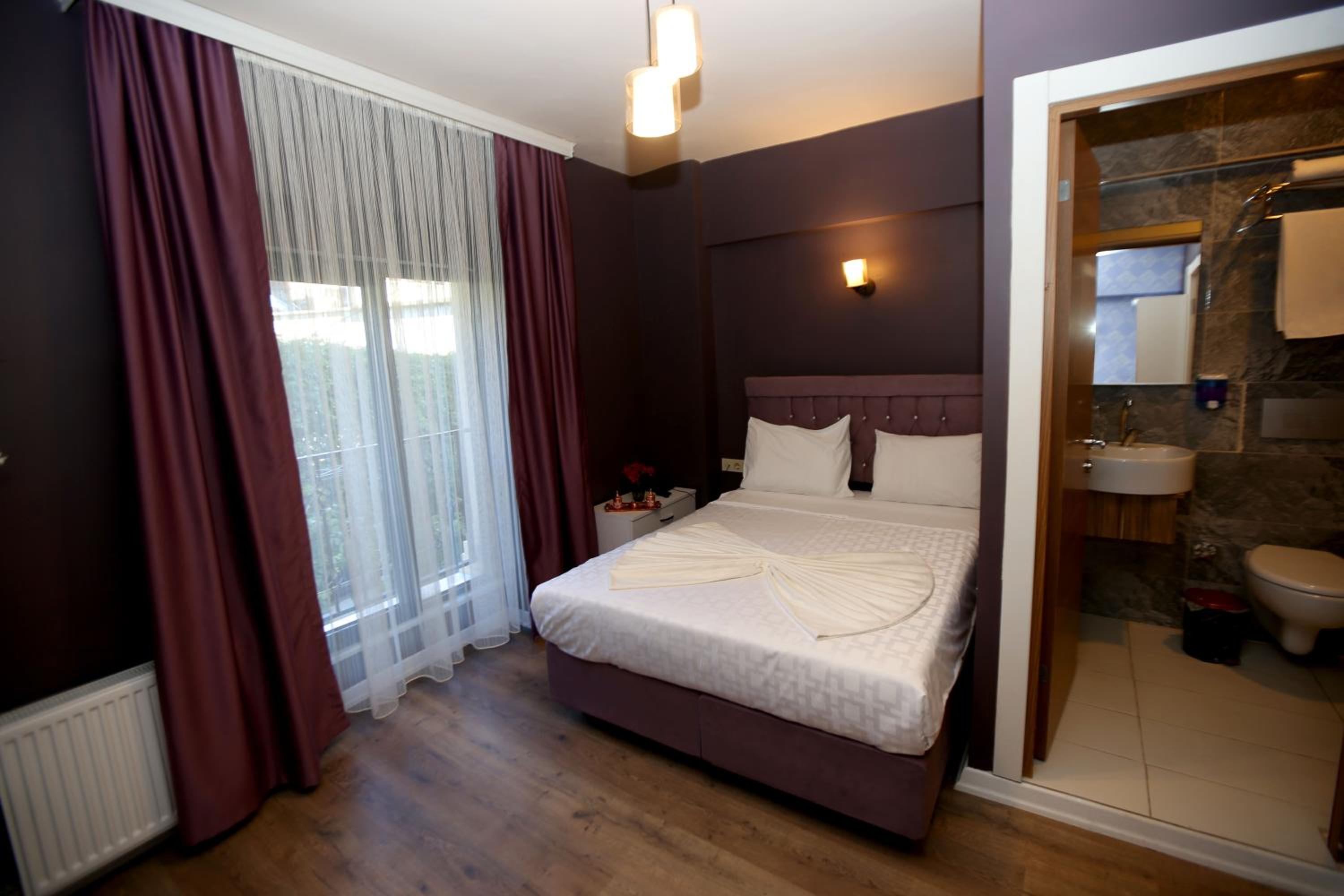 SENYOR GARDEN HOTEL - Image 64
