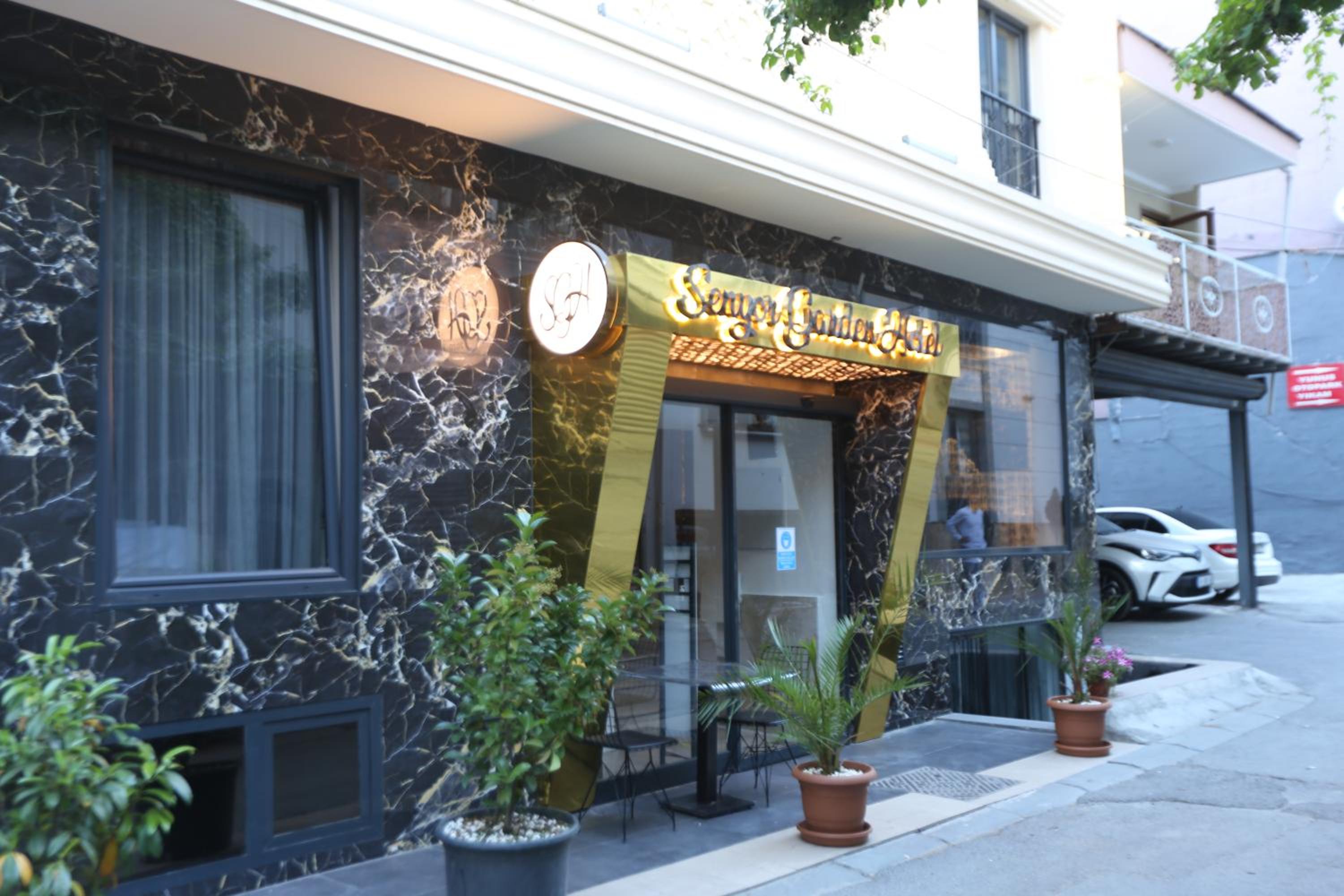 SENYOR GARDEN HOTEL - Image 126