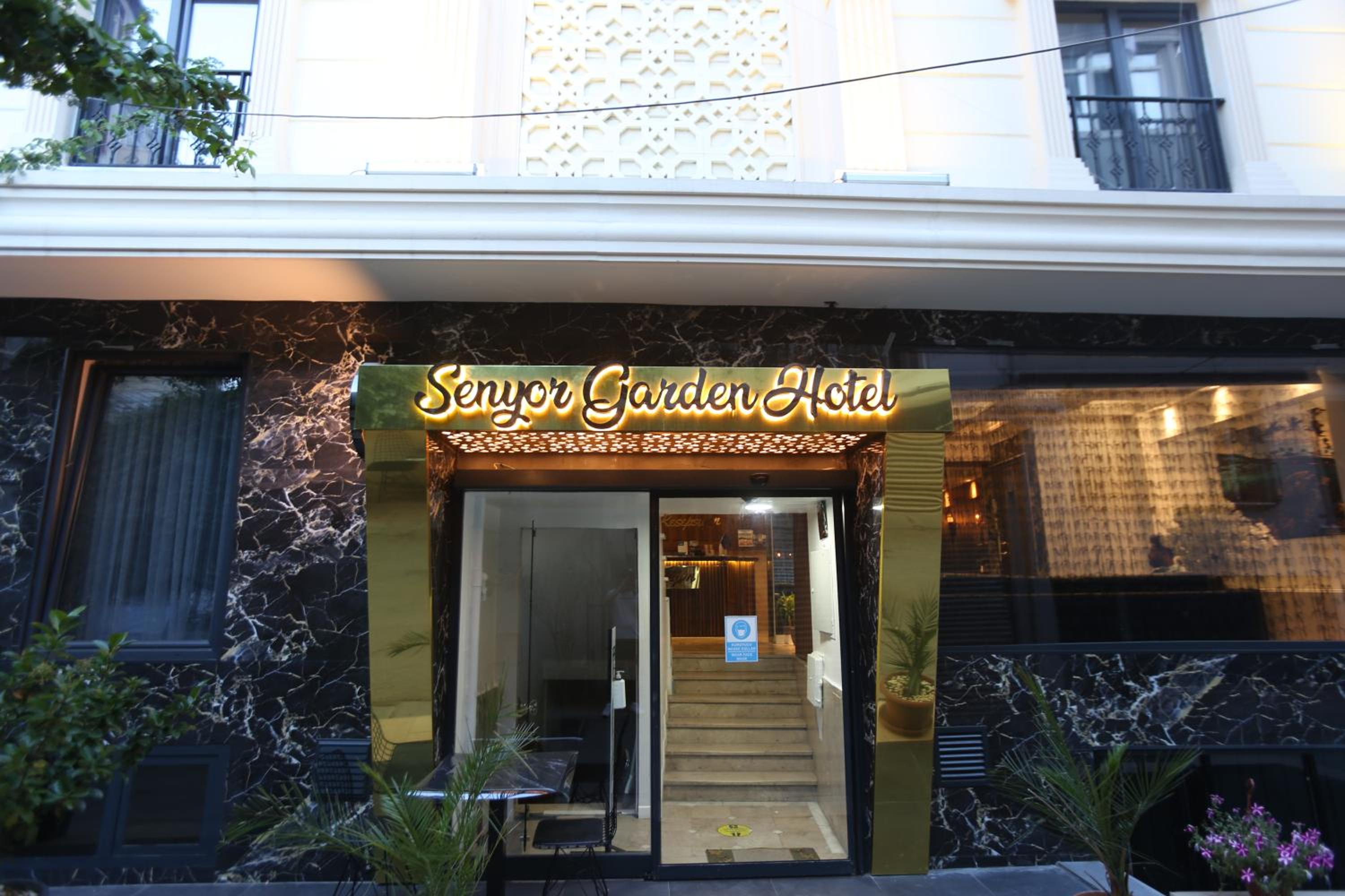 SENYOR GARDEN HOTEL - Image 124