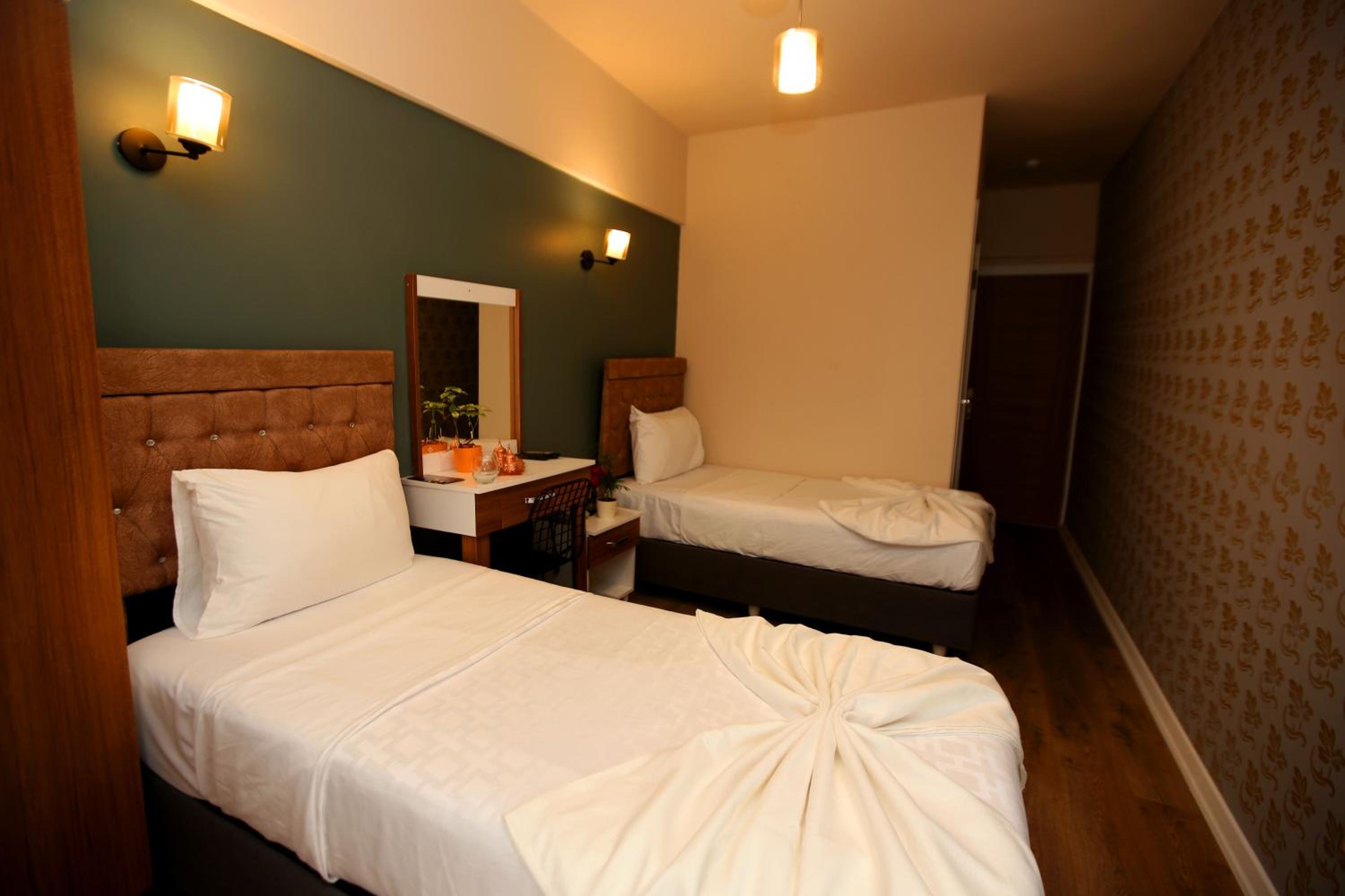 SENYOR GARDEN HOTEL - Image 107