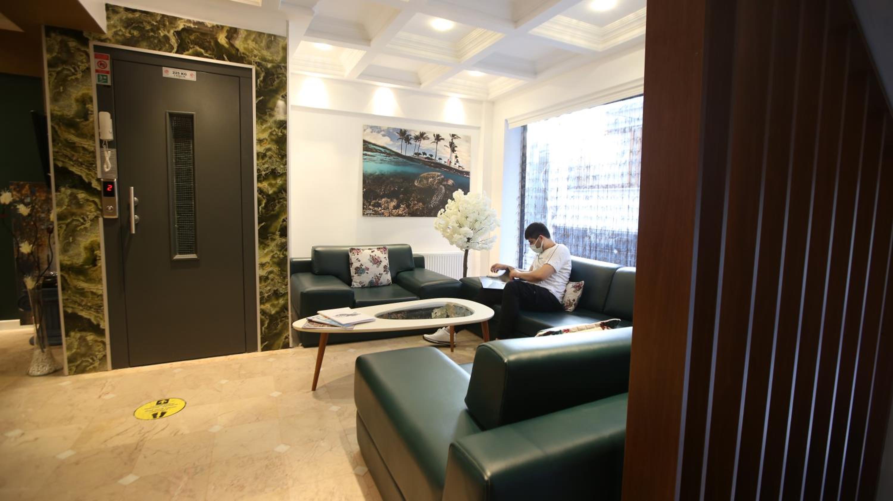 SENYOR GARDEN HOTEL - Image 109