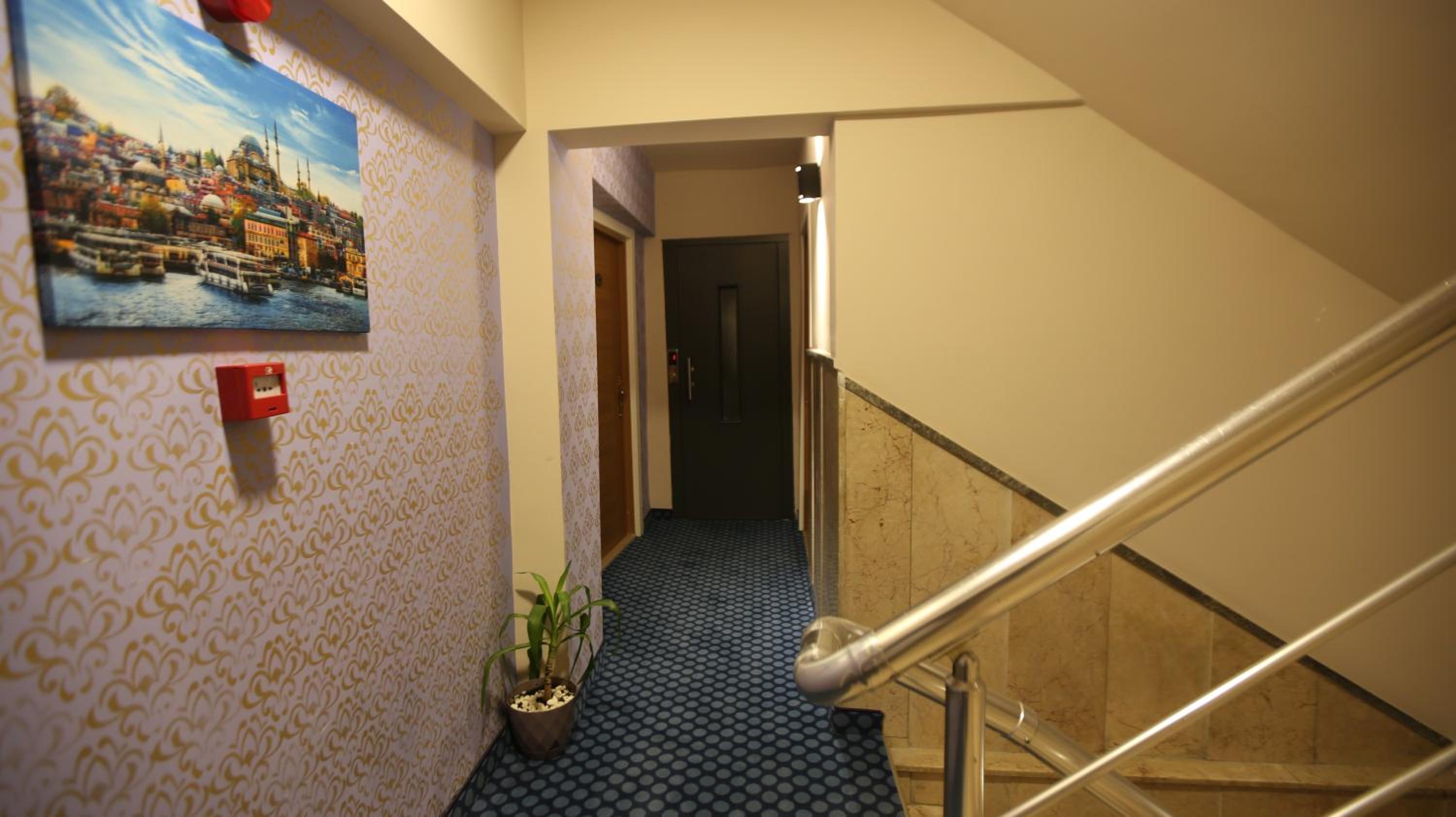 SENYOR GARDEN HOTEL - Image 30