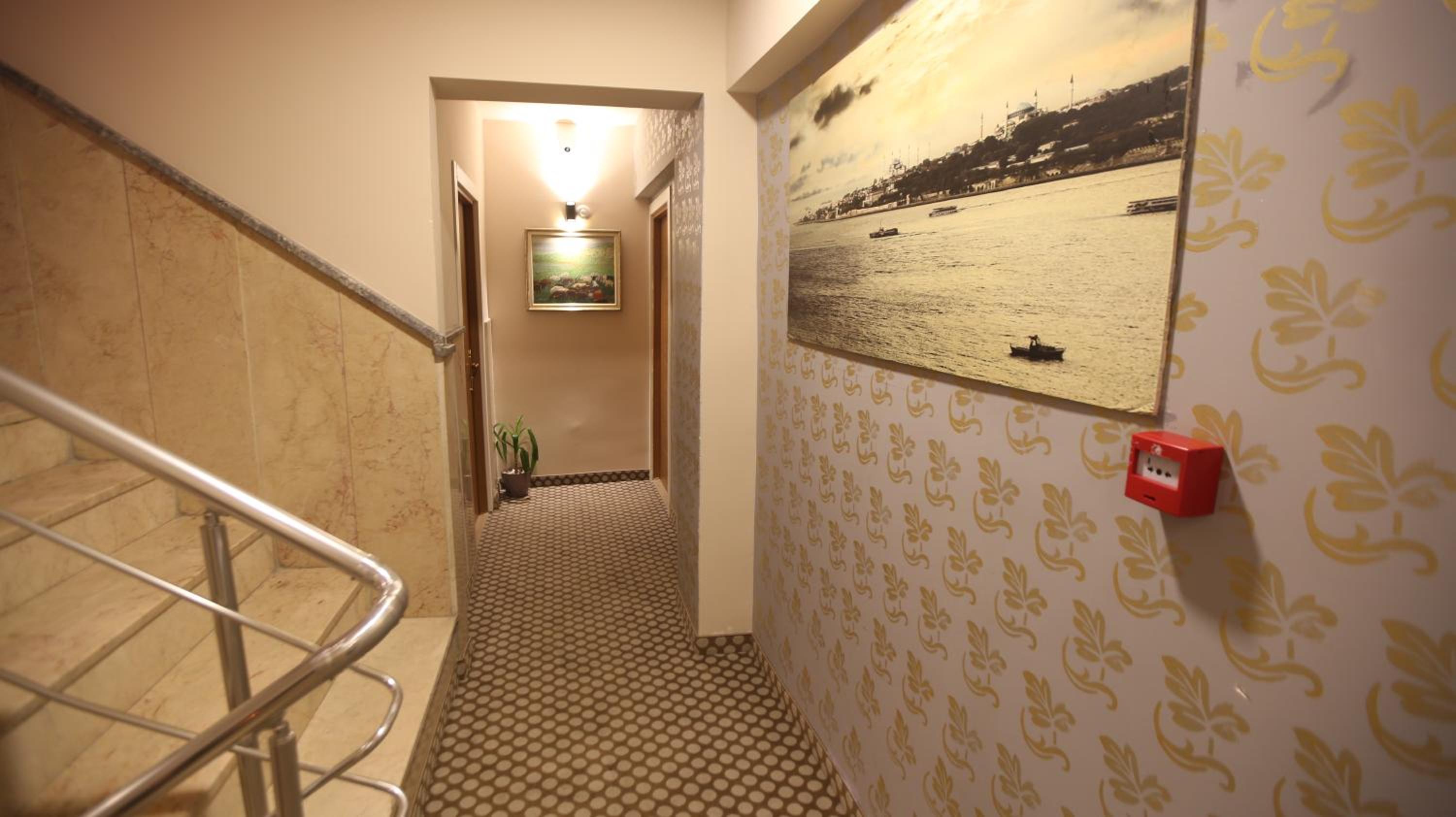 SENYOR GARDEN HOTEL - Image 134