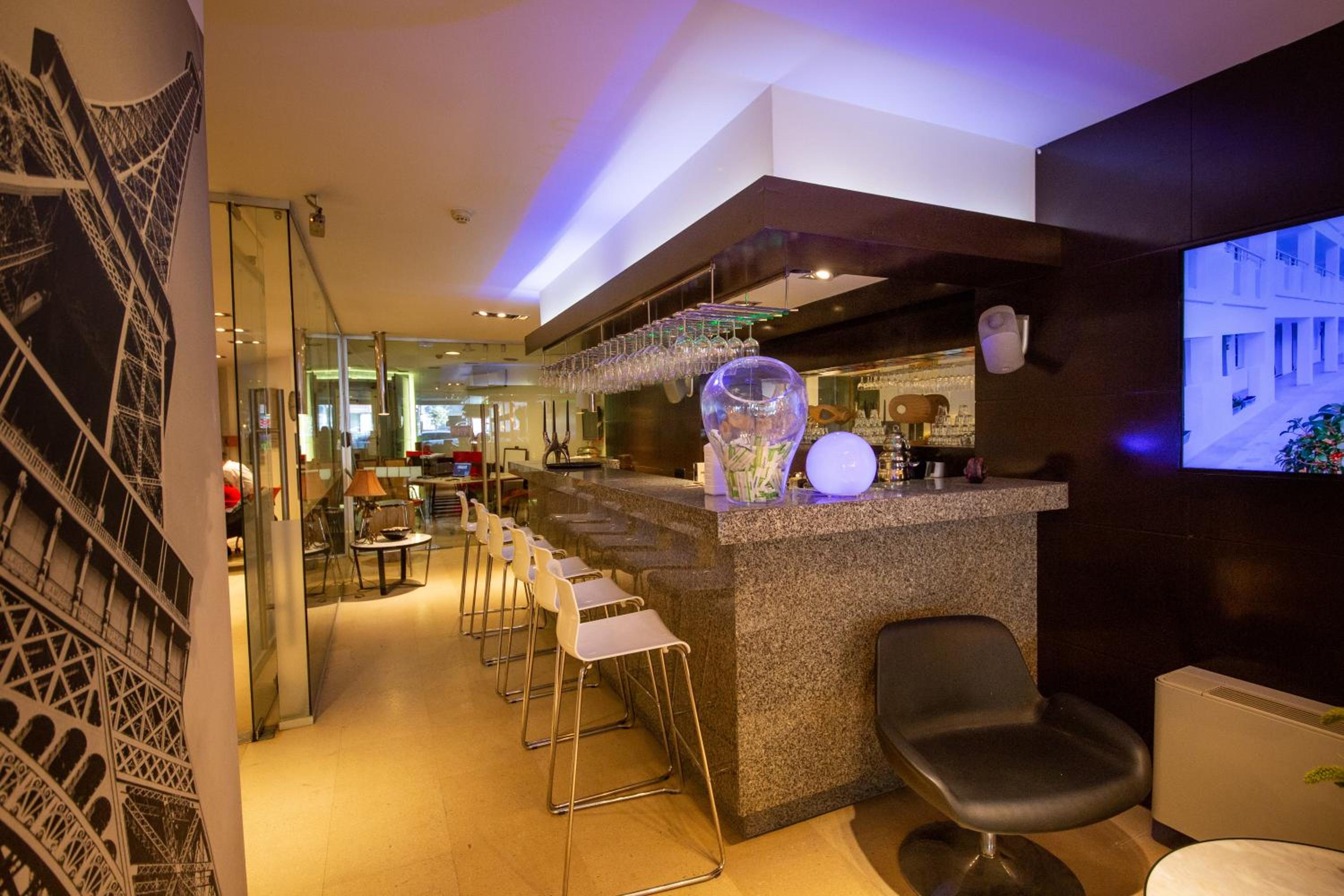 MY Hotel - Image 80