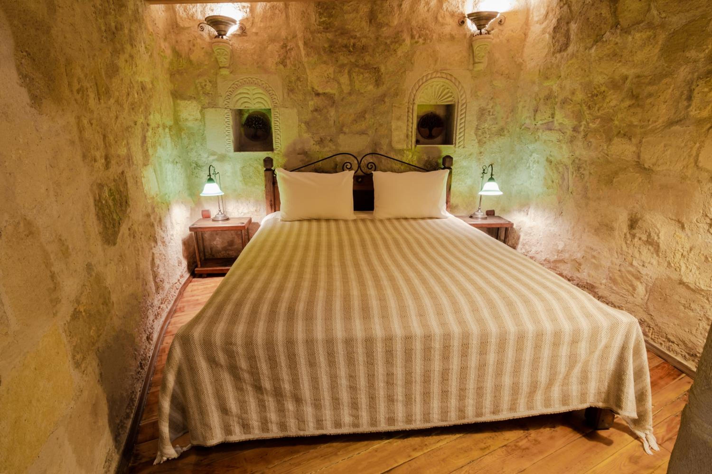 Sultan Cave Suites - Image 59