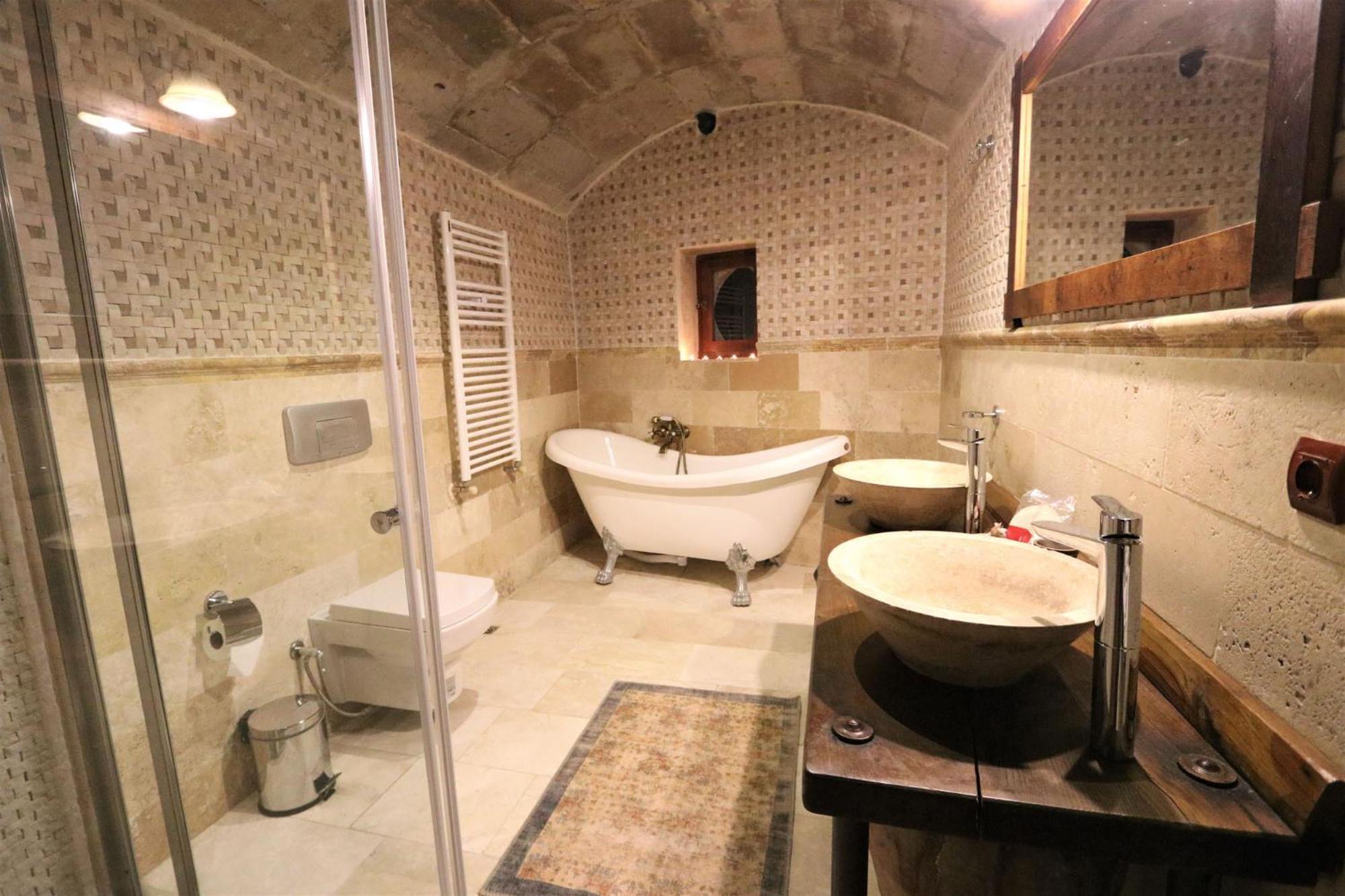 Sultan Cave Suites - Image 127