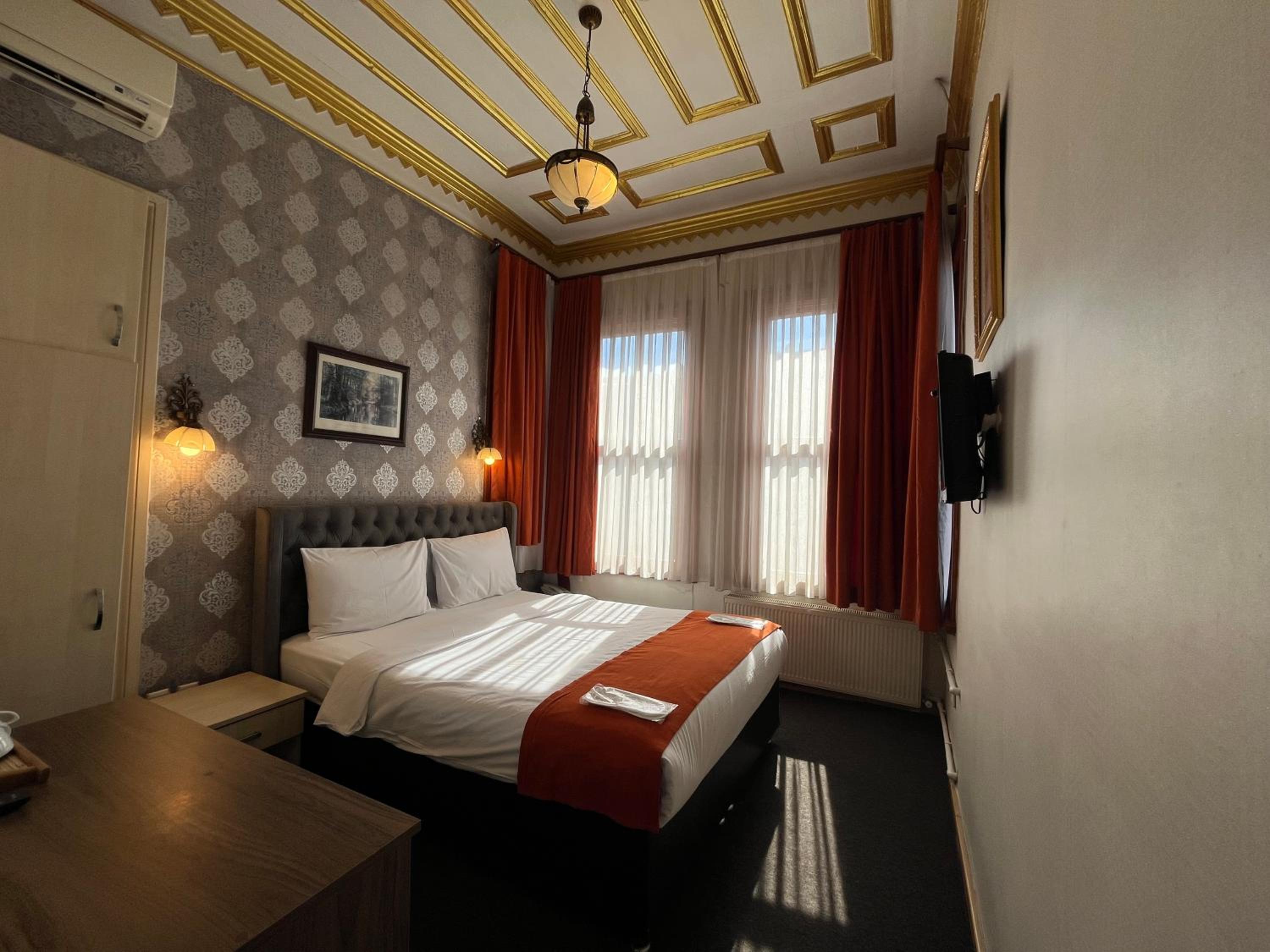 Le Safran Suite Hotel - Image 106